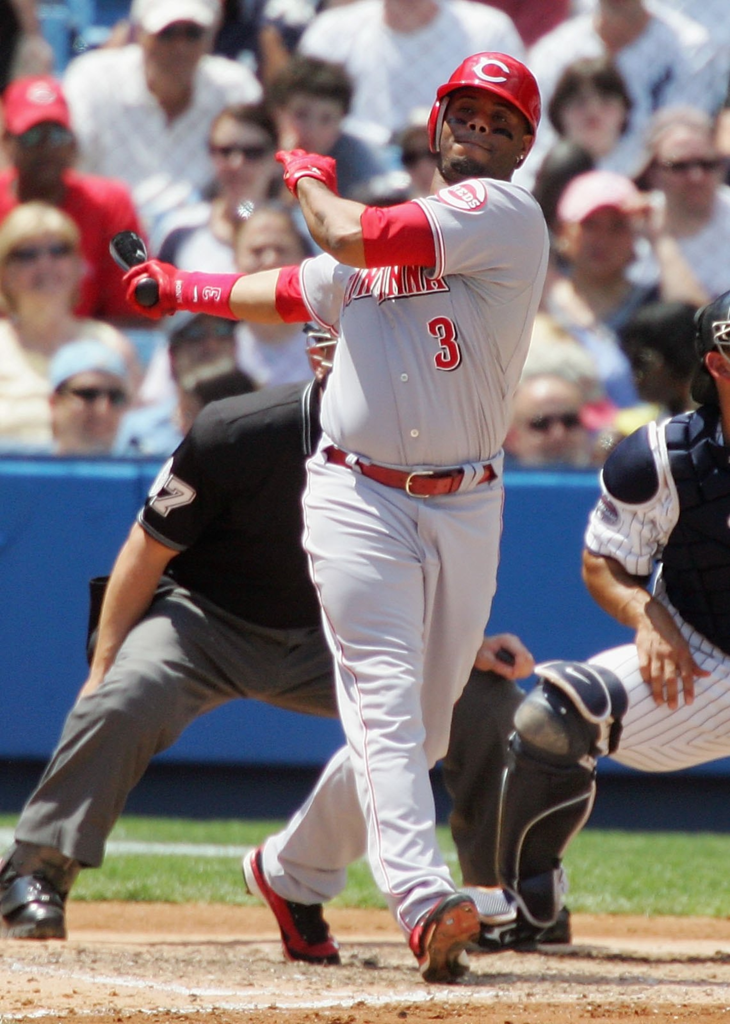 NEW YORK - JUNE 21: Ken Griffey Jr. #3 of the Cincinnati Reds bats against the New York Yankees on June 21, 2008 at Yankee Stadium in the Bronx borough of New York City. The Reds won the game 6-0.(Photo by Jim McIsaac/Getty Images) NEW YORK - JUNE 21: Ken Griffey Jr. #3 of the Cincinnati Reds bats against the New York Yankees on June 21, 2008 at Yankee Stadium in the Bronx borough of New York City. The Reds won the game 6-0.(Photo by Jim McIsaac/Getty Images)