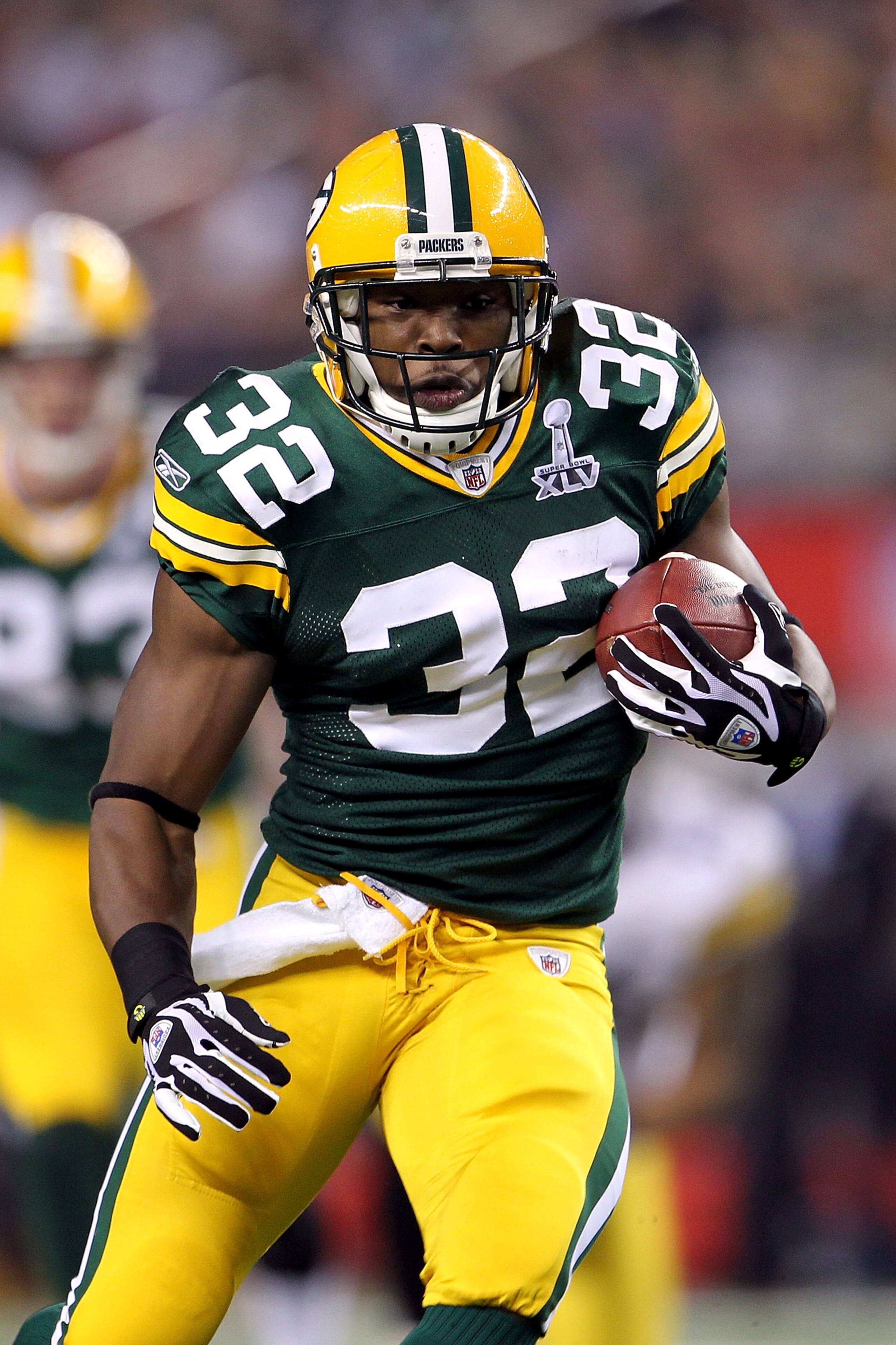 ARLINGTON, TX - FEBRUARY 06:  Brandon Jackson #32 of the Green Bay Packers runs the ball against the Pittsburgh Steelers during Super Bowl XLV at Cowboys Stadium on February 6, 2011 in Arlington, Texas. The Packers won 31-25.  (Photo by Jamie Squire/Getty