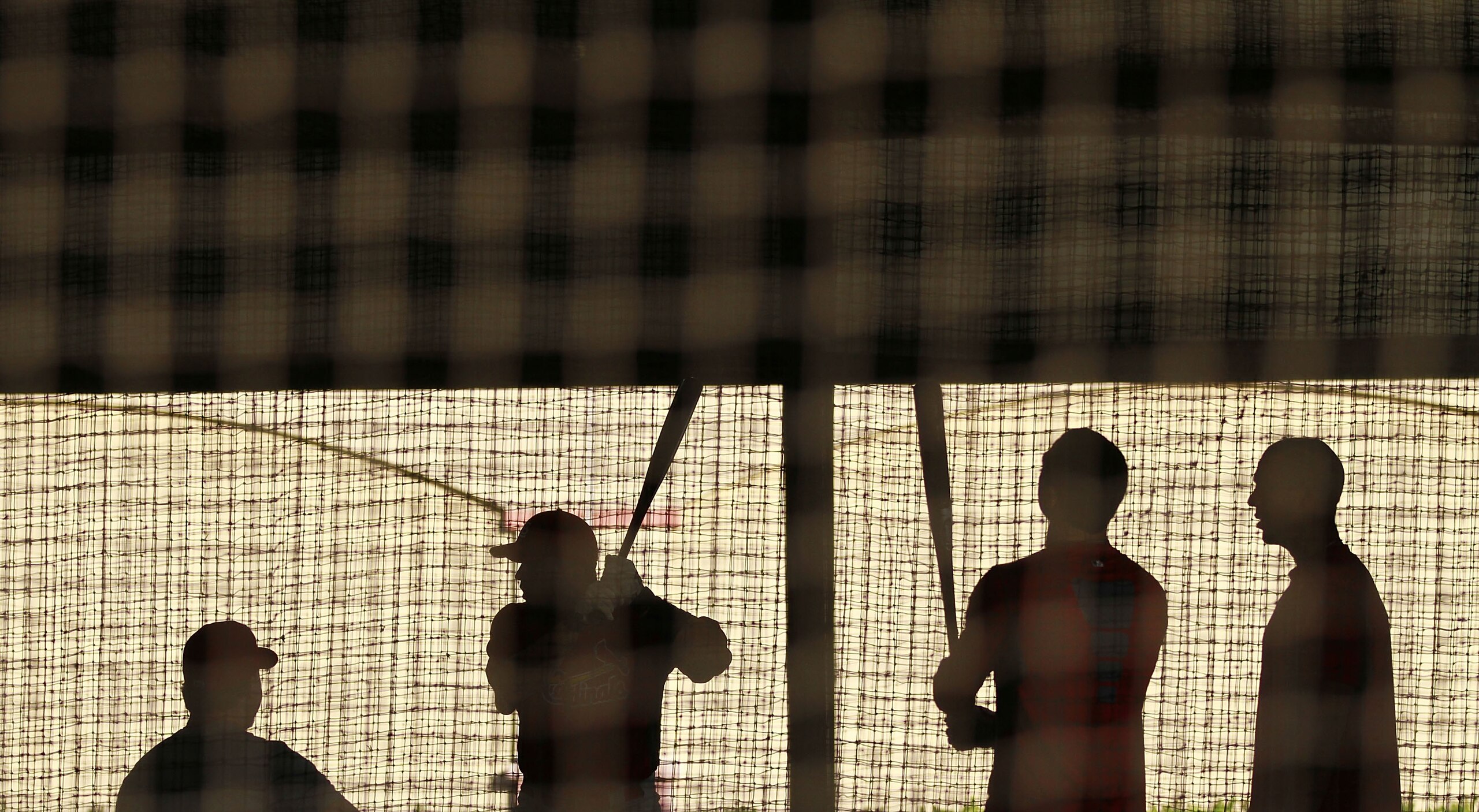 JUPITER, FL - FEBRUARY 16:  St. Louis Cardinals players take batting practice at Roger Dean Stadium on February 16, 2011 in Jupiter, Florida.  (Photo by Marc Serota/Getty Images)