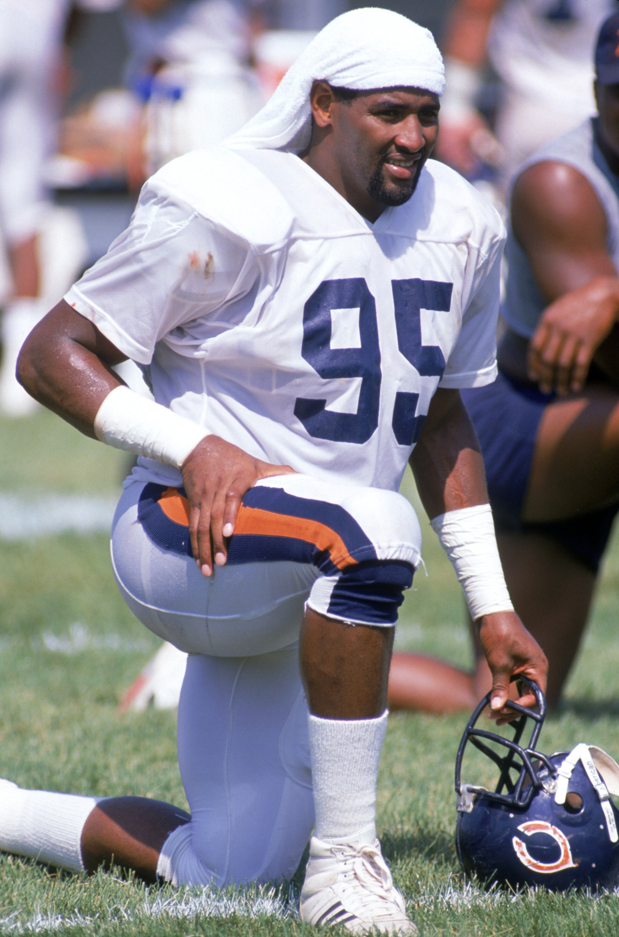 AUGUST - 1988:  Defensive end Richard Dent #95 of the Chicago Bears looks on during training camp in August of 1988.  (Photo by Jonathan Daniel/Getty Images)