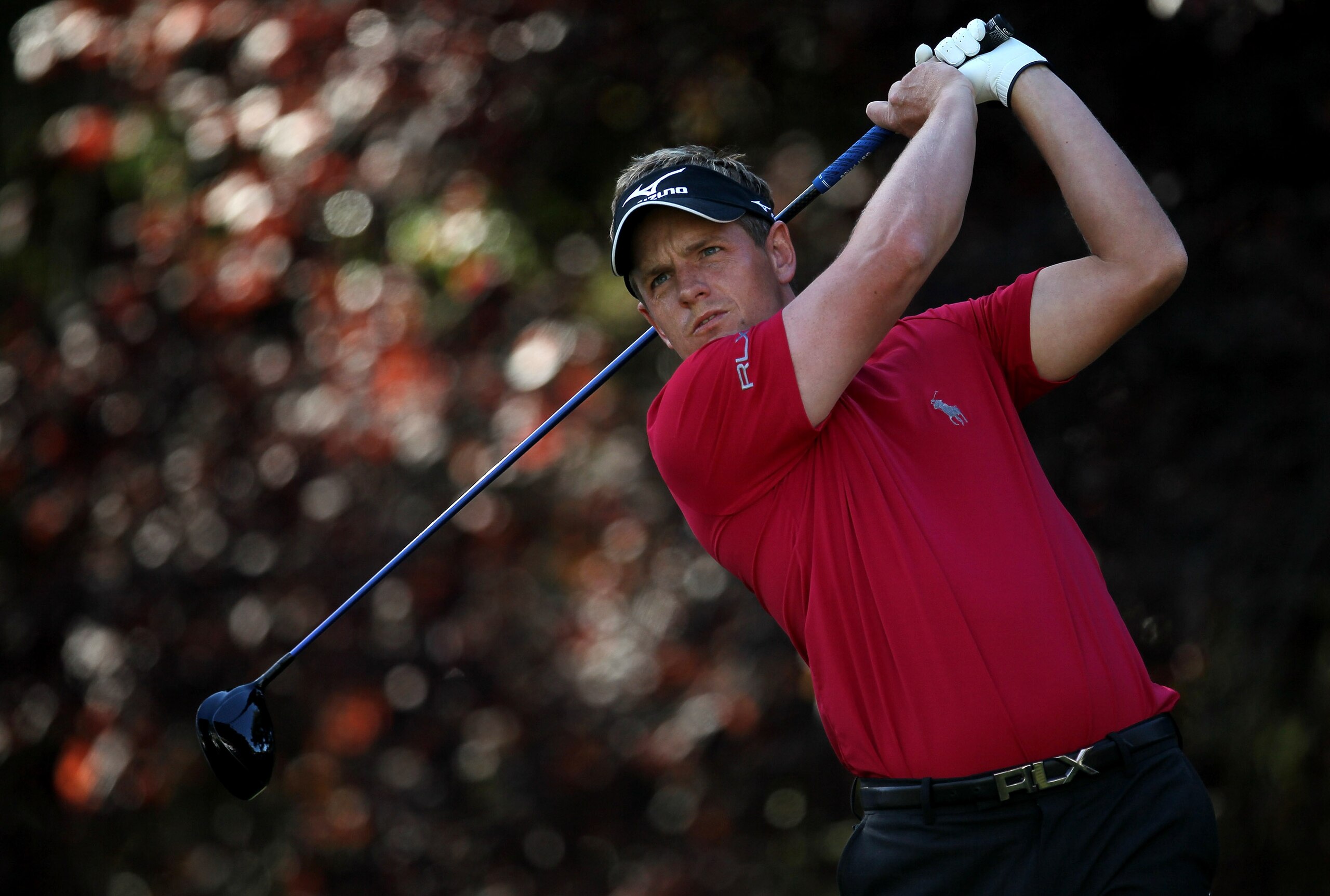 THOUSAND OAKS, CA - DECEMBER 02: Luke Donald of England hits his tee shot on the second hole during the Chevron World Challenge at Sherwood Country Club on December 2, 2010 in Thousand Oaks, California. (Photo by Stephen Dunn/Getty Images) THOUSAND OAKS, CA - DECEMBER 02: Luke Donald of England hits his tee shot on the second hole during the Chevron World Challenge at Sherwood Country Club on December 2, 2010 in Thousand Oaks, California. (Photo by Stephen Dunn/Getty Images)