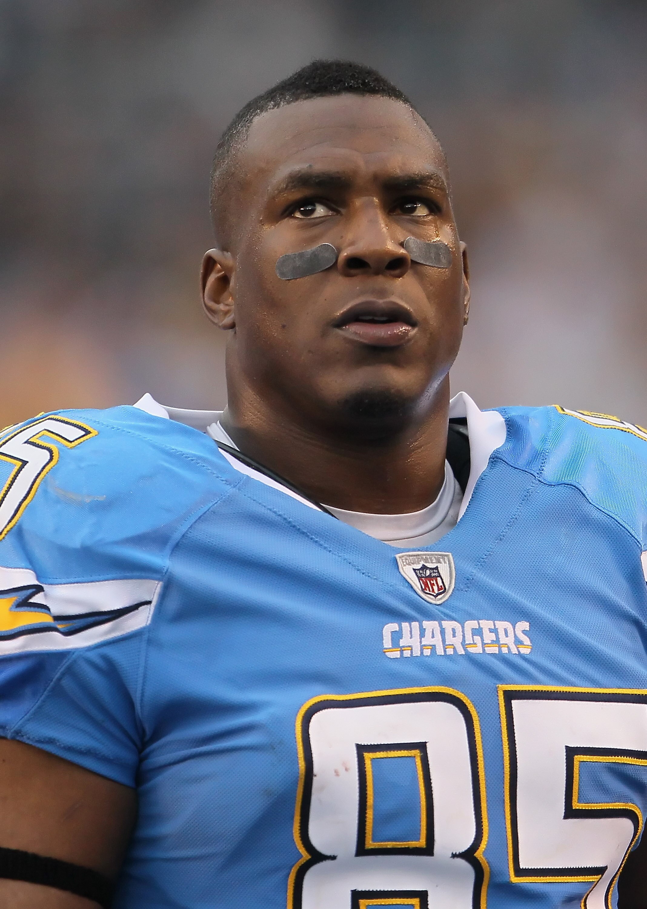 SAN DIEGO - DECEMBER 05:  Antonio Gates #85 of the San Diego Chargers looks on from the sideline against the Oakland Raiders at Qualcomm Stadium on December 5, 2010 in San Diego, California. The Raiders defeated the Chargers 28-13.  (Photo by Jeff Gross/G