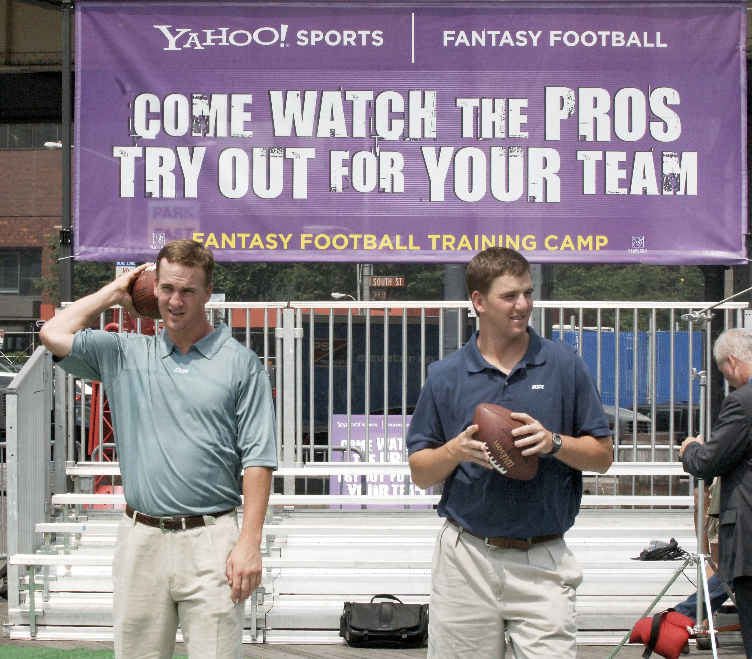 Peyton Manning and Eli Manning at the 2005 Fantasy Football Training Camp held at the South Street Seaport on July 18, 2005 in New York City (Photo by Jemal Countess/Getty Images)