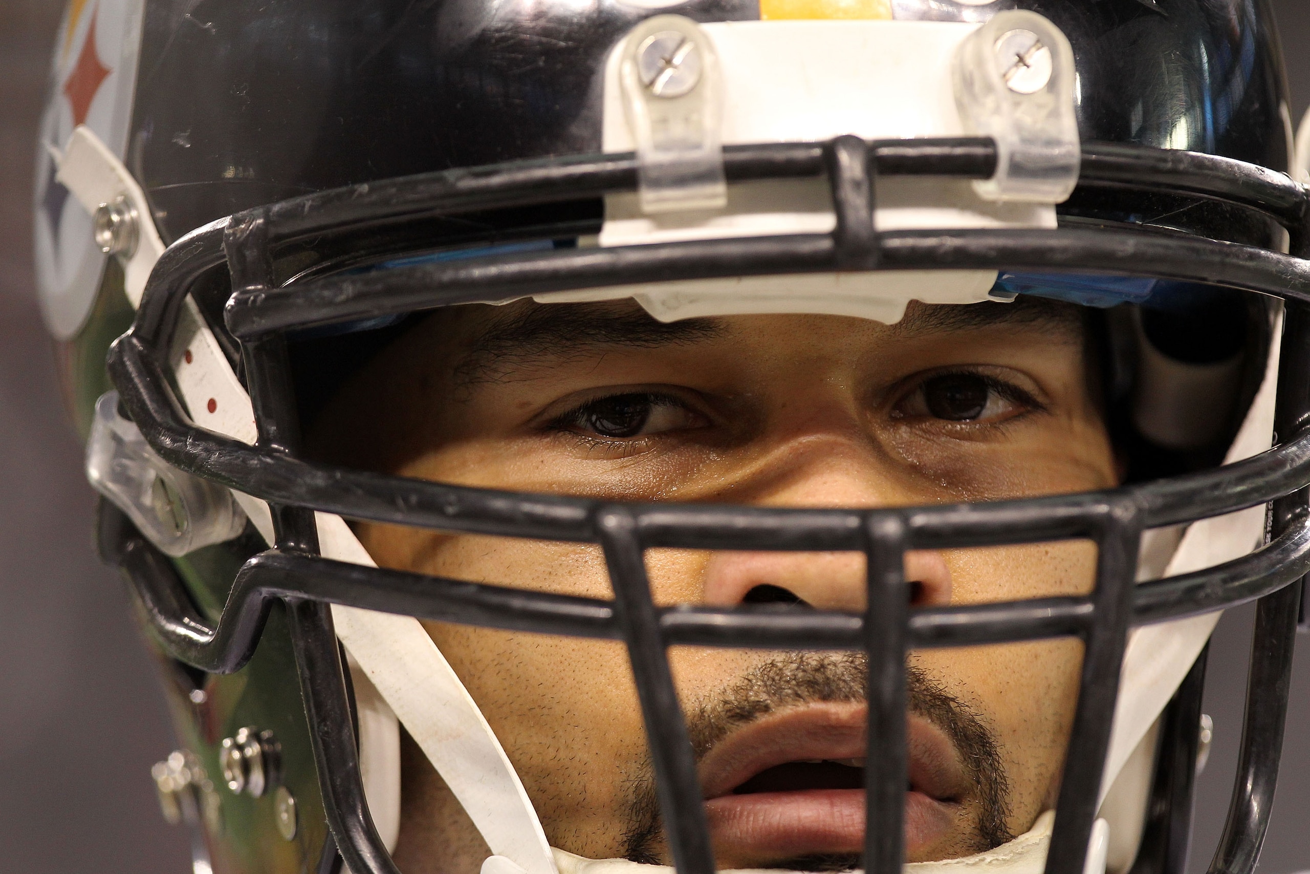 ARLINGTON, TX - FEBRUARY 06:  LaMarr Woodley #56 of the Pittsburgh Steelers warms up prior to their game against the Green Bay Packers during Super Bowl XLV at Cowboys Stadium on February 6, 2011 in Arlington, Texas.  (Photo by Ronald Martinez/Getty Image