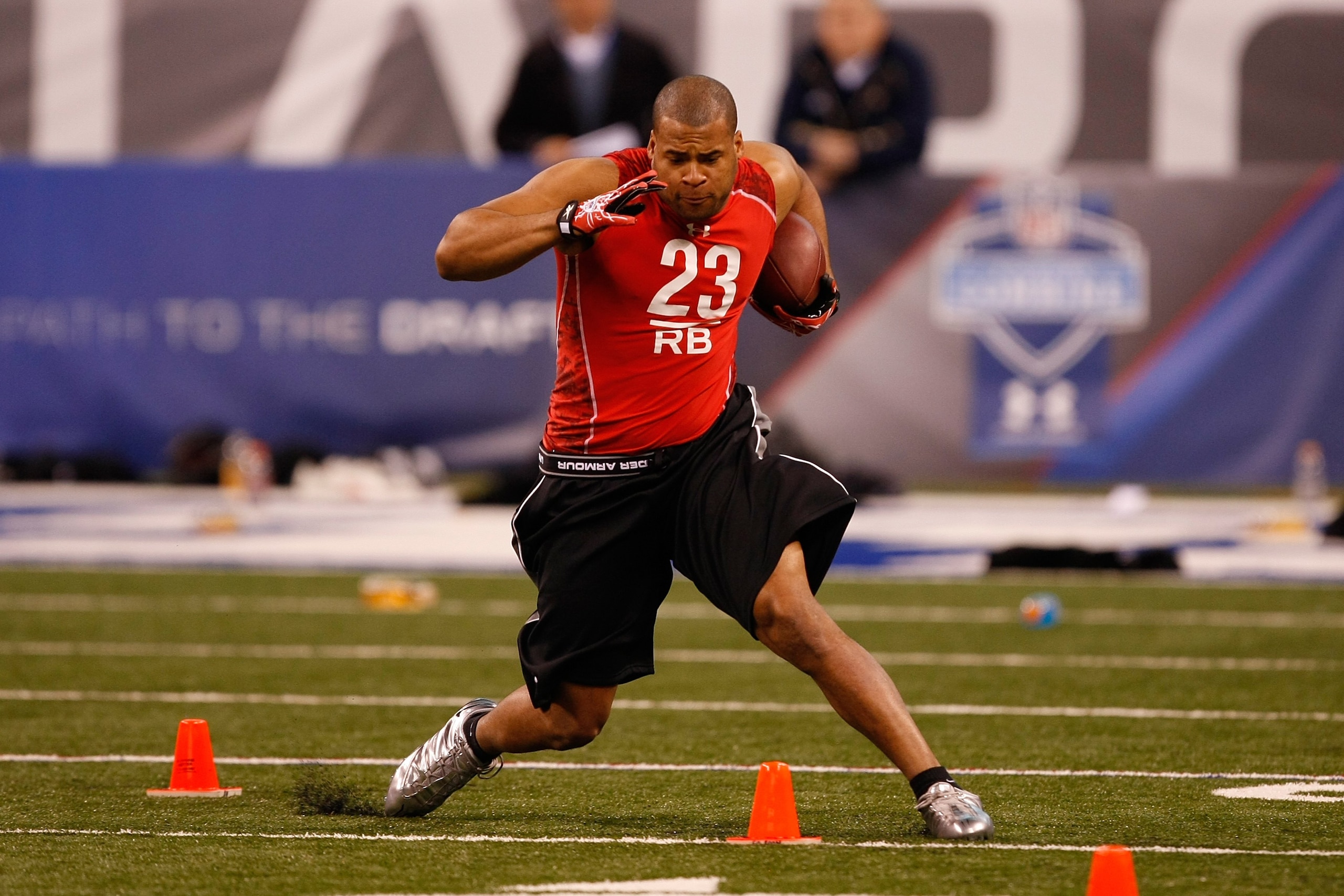 INDIANAPOLIS, IN - FEBRUARY 28: Running back Charles Scott of Louisiana State runs during the NFL Scouting Combine presented by Under Armour at Lucas Oil Stadium on February 28, 2010 in Indianapolis, Indiana. (Photo by Scott Boehm/Getty Images) INDIANAPOLIS, IN - FEBRUARY 28: Running back Charles Scott of Louisiana State runs during the NFL Scouting Combine presented by Under Armour at Lucas Oil Stadium on February 28, 2010 in Indianapolis, Indiana. (Photo by Scott Boehm/Getty Images)