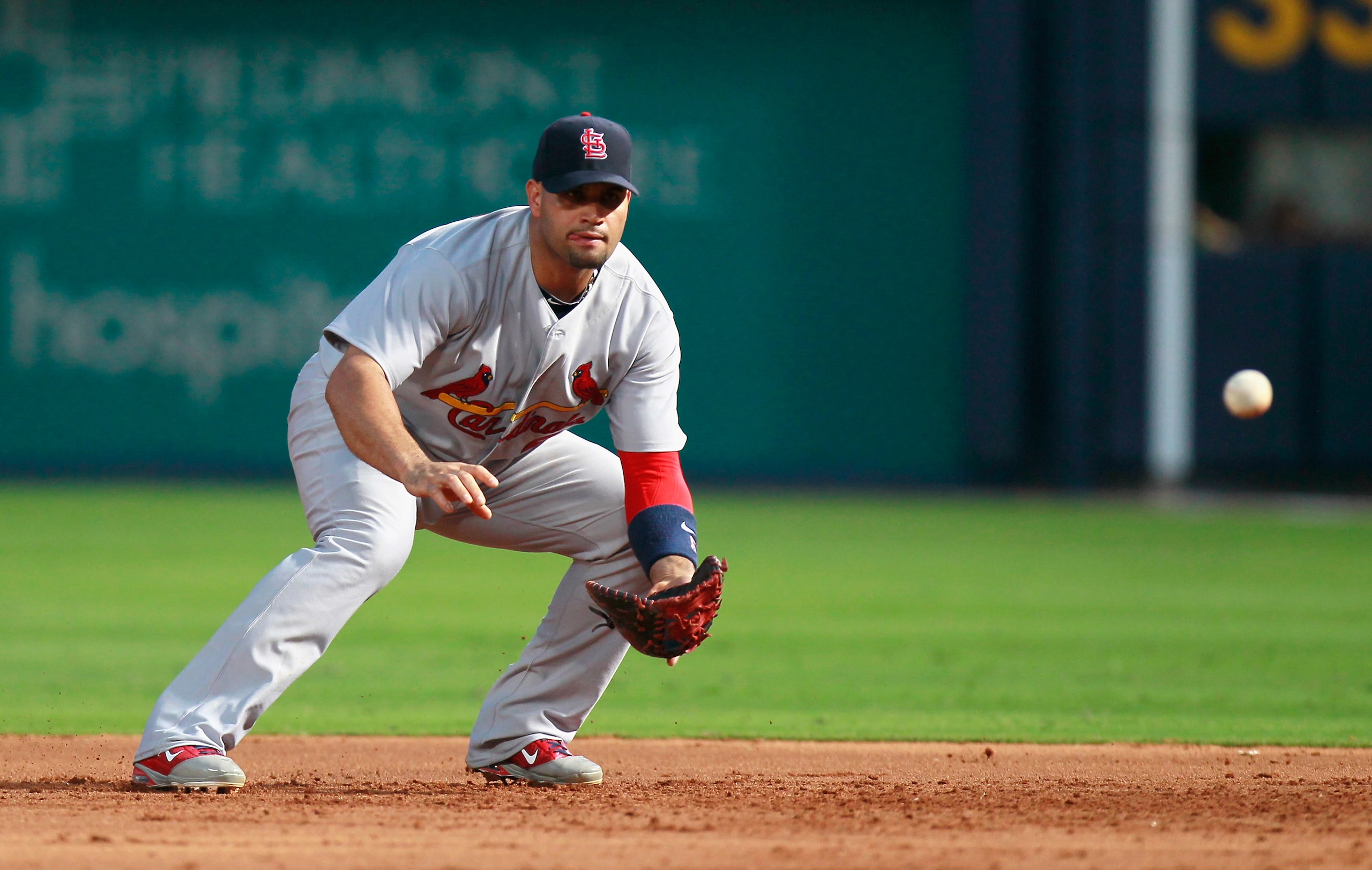 ATLANTA - SEPTEMBER 09:  Albert Pujols #5 of the St. Louis Cardinals against the Atlanta Braves at Turner Field on September 9, 2010 in Atlanta, Georgia.  (Photo by Kevin C. Cox/Getty Images)