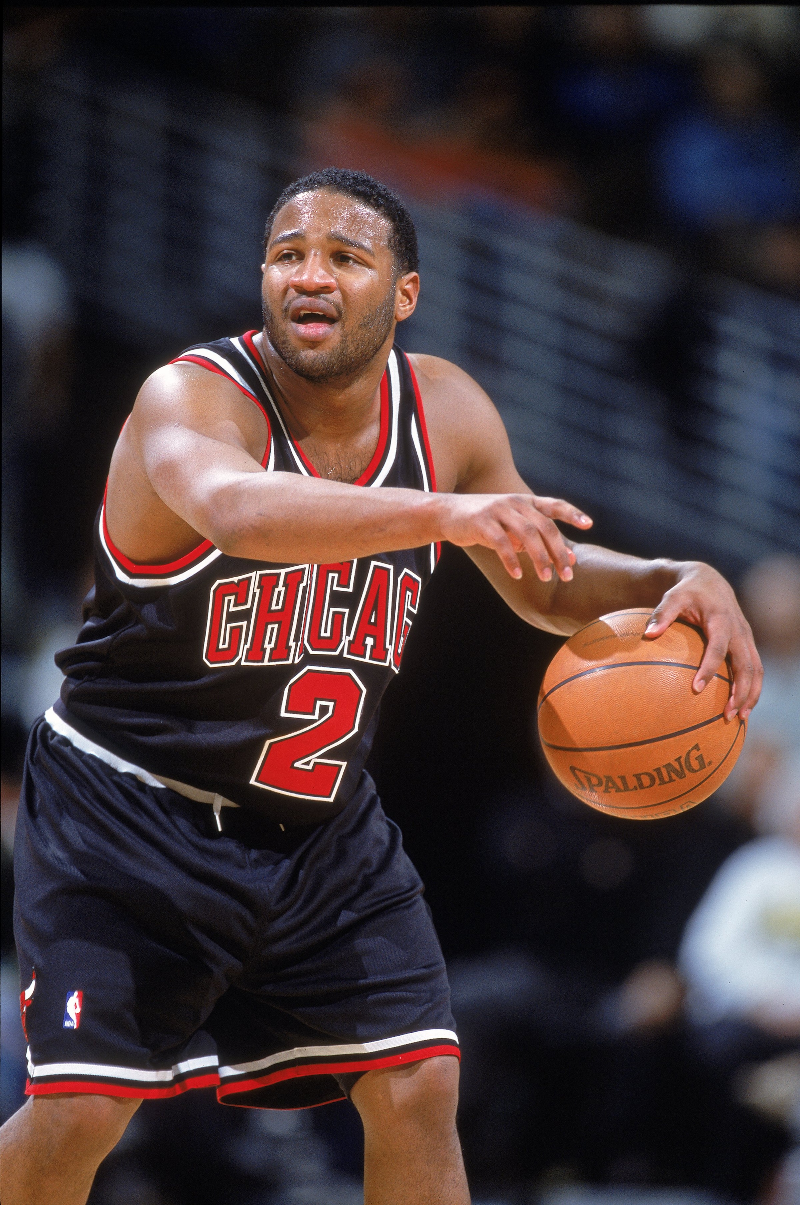 16 Nov 2000:  Khalid El-Amin #2 of the Chicago Bulls dribbles the ball on the court during the game against the Denver Nuggets  at the Pepsi Center in Denver, Colorado.  The Nuggets defeated the Bulls 89-85.   NOTE TO USER: It is expressly understood that