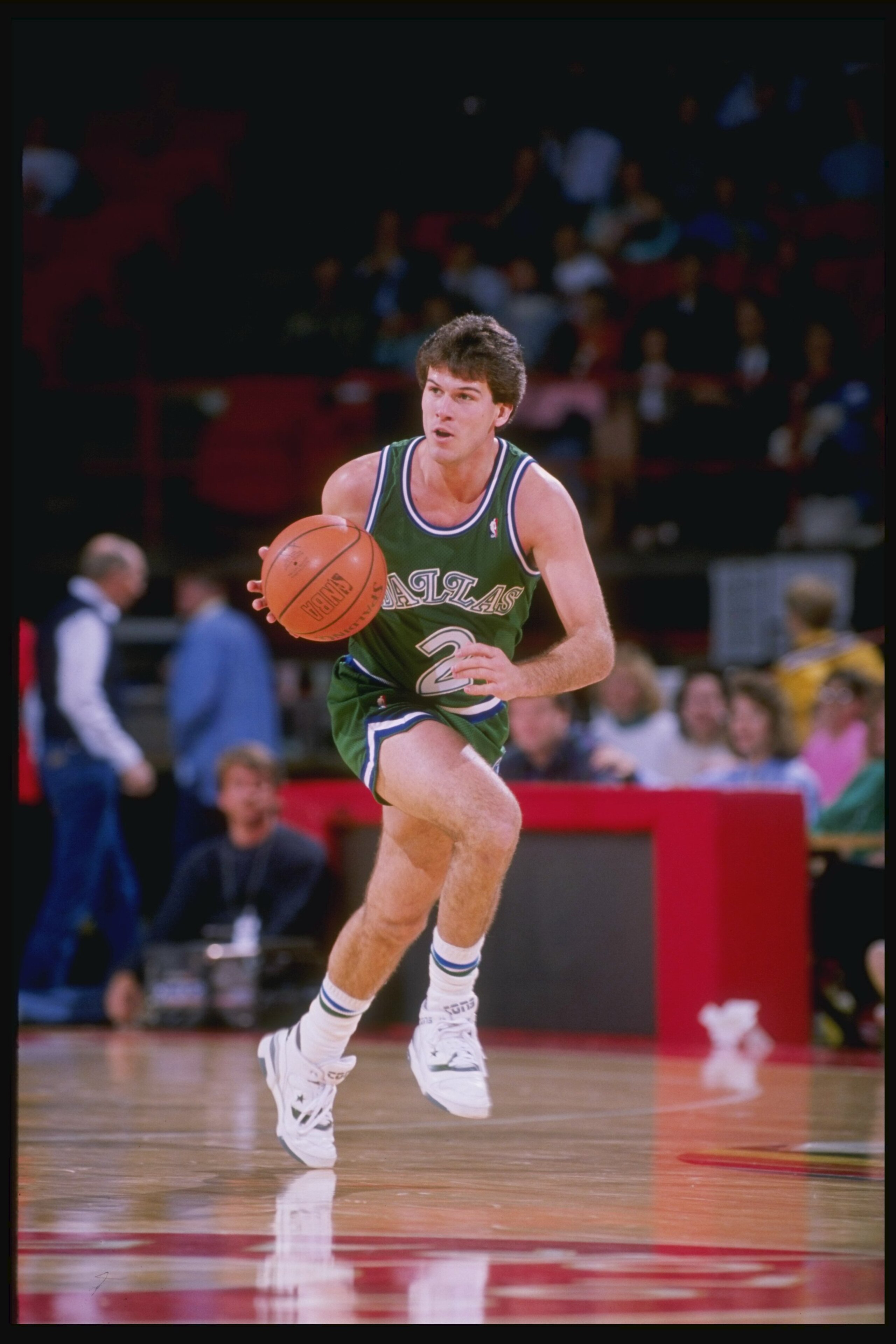 1989:  Steve Alford of the Dallas Mavericks drives the ball down the court during a game against the Denver Nuggets at McNichols Arena in Denver, Colorado. Mandatory Credit: Tim de Frisco  /Allsport