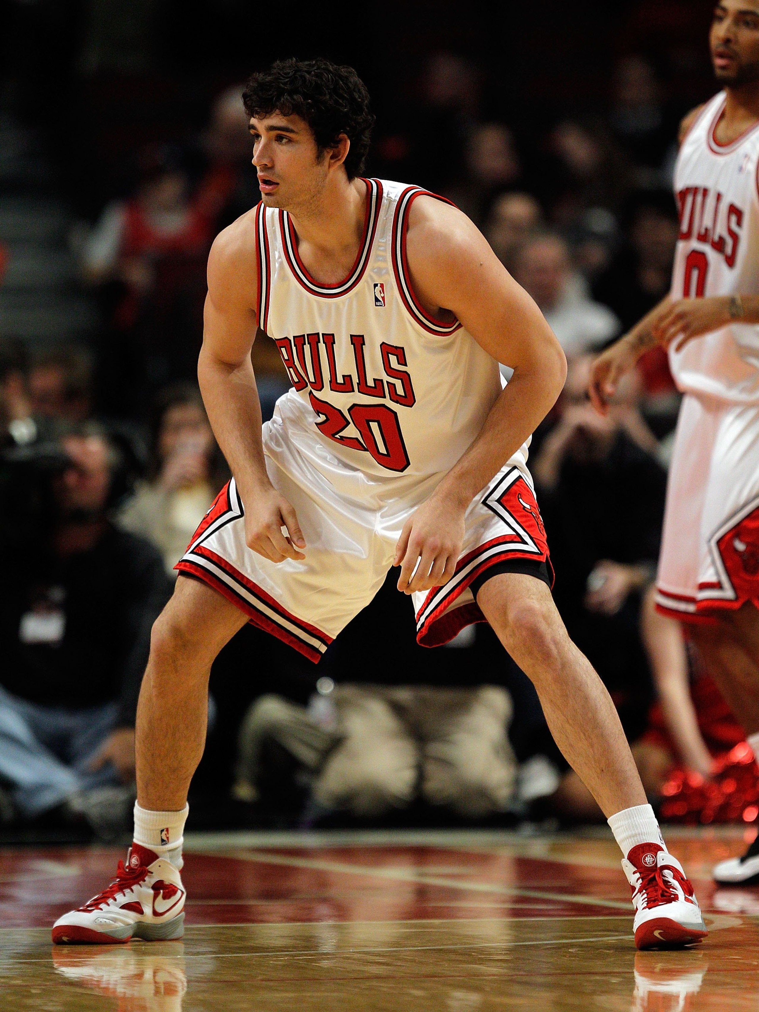CHICAGO - MARCH 01: Joe Alexander #20 of the Chicago Bulls sets to defend against the Atlanta Hawks at the United Center on March 1, 2010 in Chicago, Illinois. The Hawks defeated the Bulls 116-92. NOTE TO USER: User expressly acknowledges and agrees that,