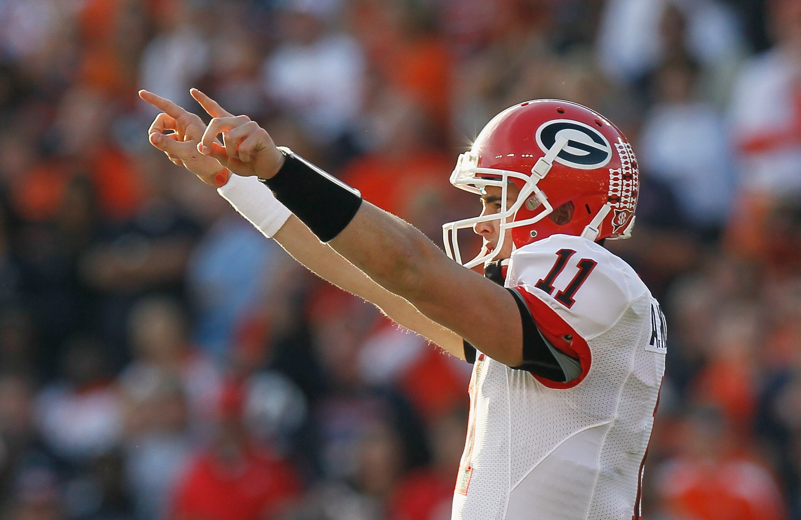 AUBURN, AL - NOVEMBER 13:  Quarterback Aaron Murray #11 of the Georgia Bulldogs against the Auburn Tigers at Jordan-Hare Stadium on November 13, 2010 in Auburn, Alabama.  (Photo by Kevin C. Cox/Getty Images)