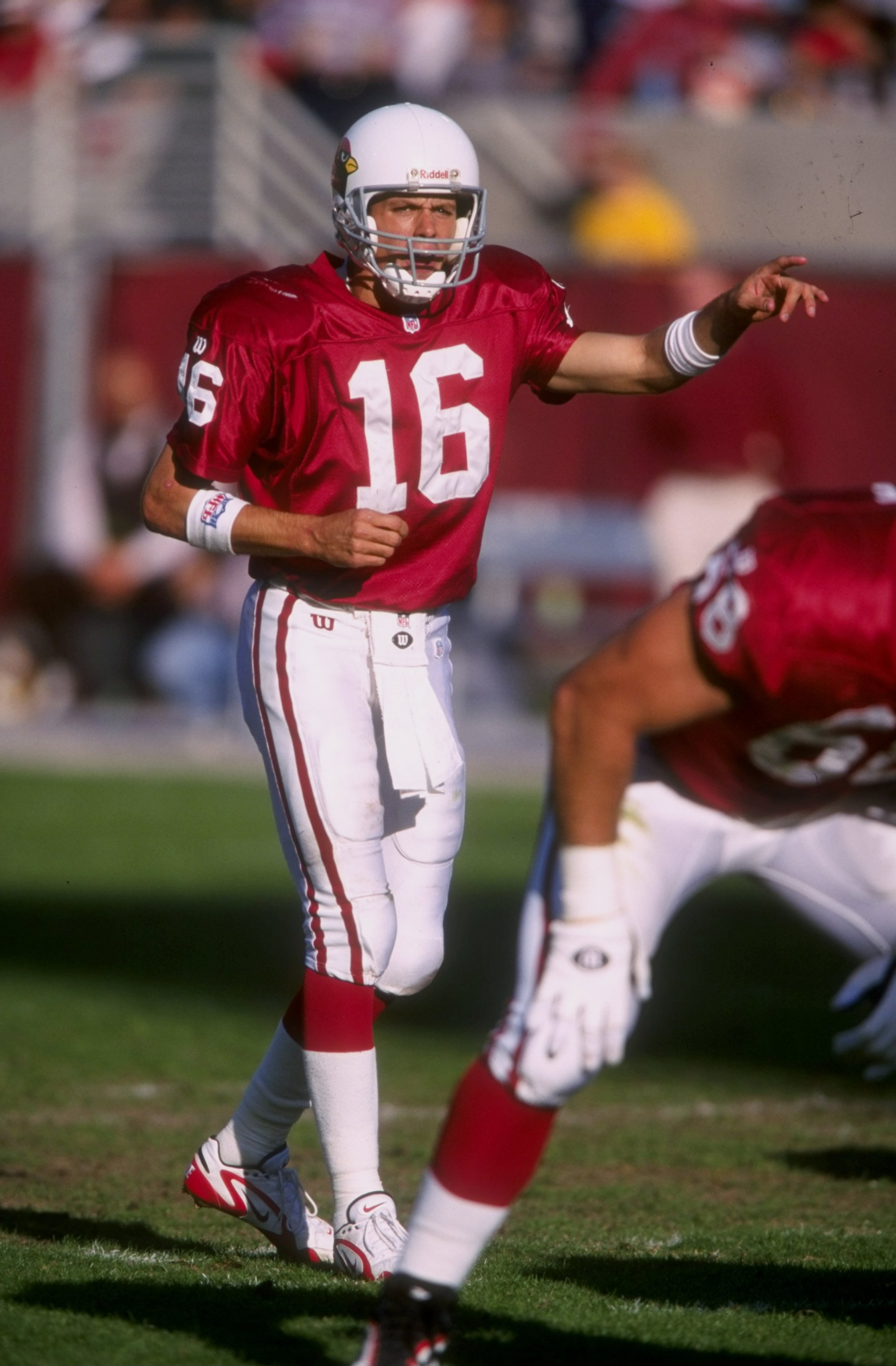 7 Dec 1997:  Quarterback Jake Plummer #16 of the Arizona Cardinals during the Cardinals 38-28 loss to the Washington Redskins at Sun Devil Stadium in Tempe, Arizona. Mandatory Credit: Todd Warshaw  /Allsport