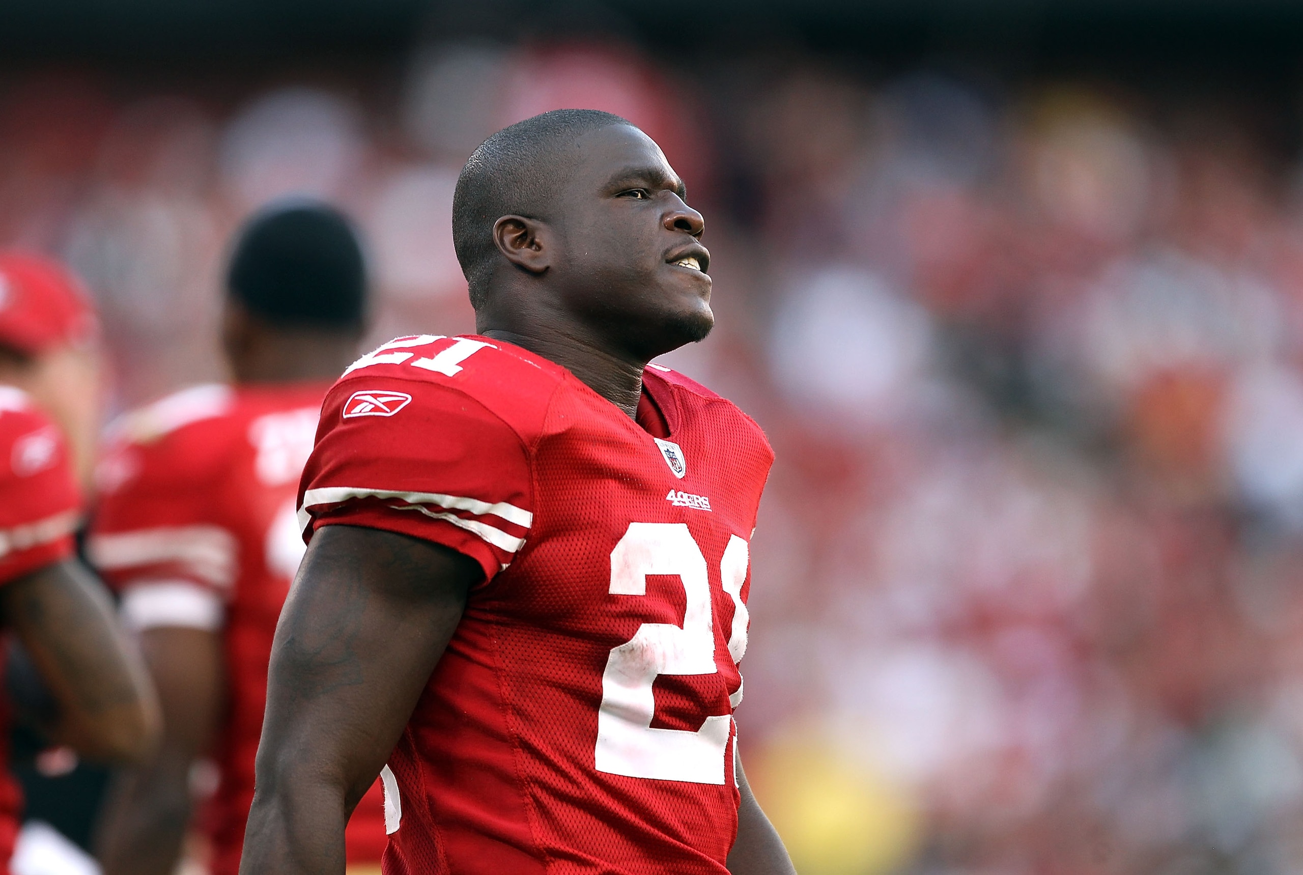SAN FRANCISCO - NOVEMBER 14: Frank Groe #21 of the San Francisco 49ers stands on the sidelines during their game against the St. Louis Rams at Candlestick Park on November 14, 2010 in San Francisco, California. (Photo by Ezra Shaw/Getty Images) SAN FRANCISCO - NOVEMBER 14: Frank Groe #21 of the San Francisco 49ers stands on the sidelines during their game against the St. Louis Rams at Candlestick Park on November 14, 2010 in San Francisco, California. (Photo by Ezra Shaw/Getty Images)