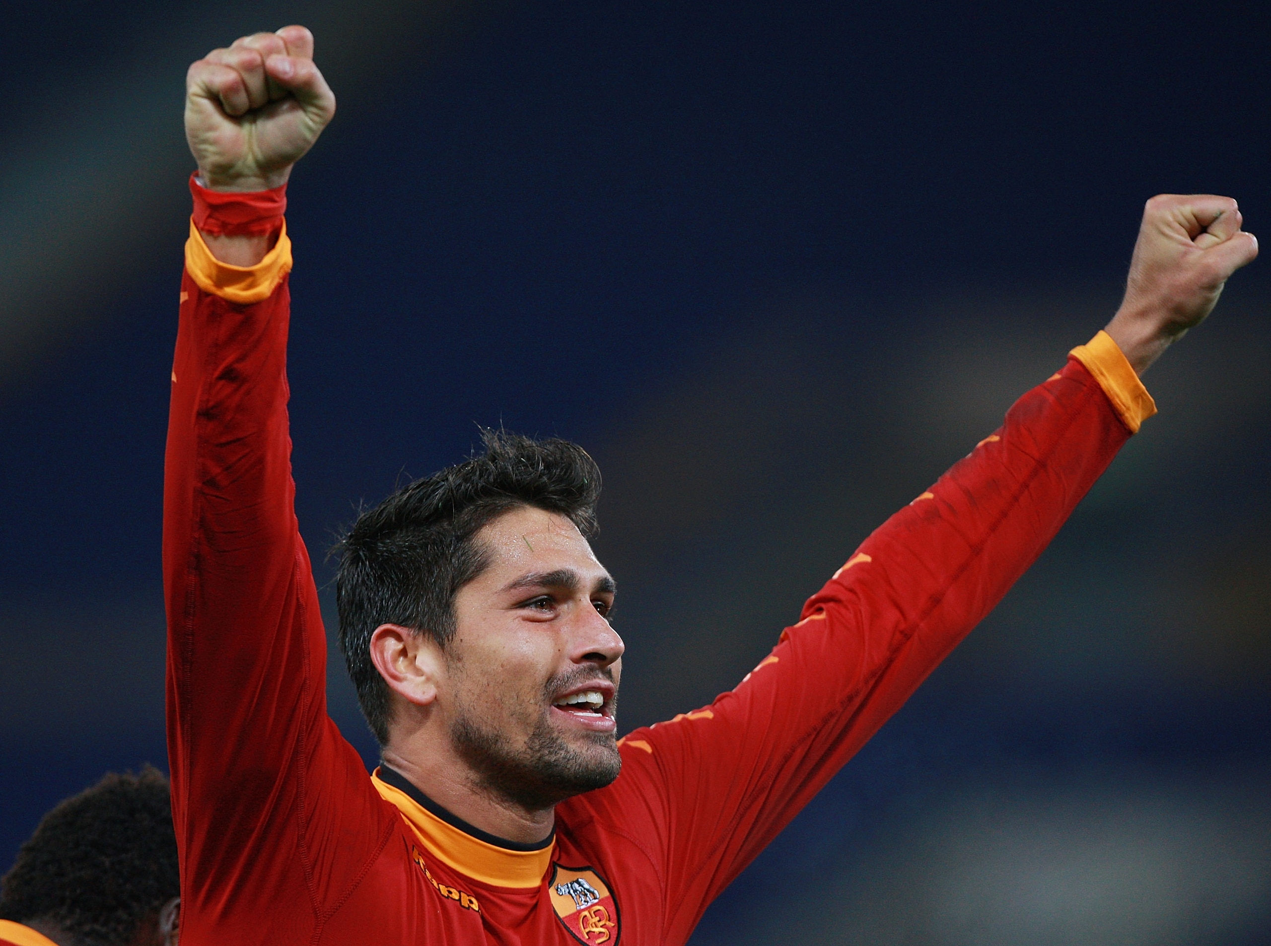 ROME - NOVEMBER 10:  Marco Borriello of AS Roma celebrates after scoring the second goal during the Serie A match between AS Roma and ACF Fiorentina at Stadio Olimpico on November 10, 2010 in Rome, Italy.  (Photo by Paolo Bruno/Getty Images)