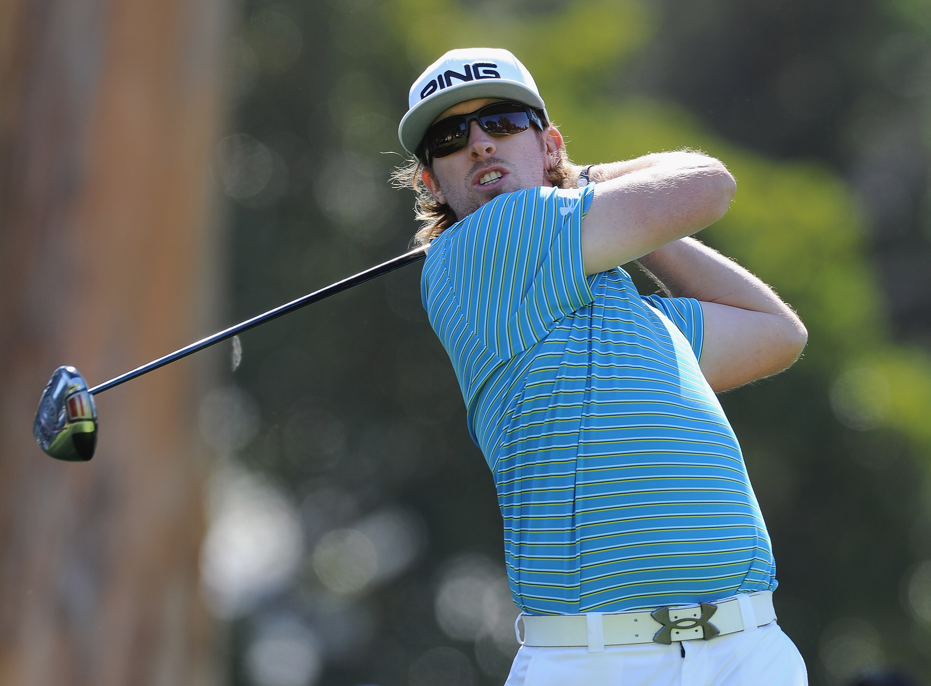 PACIFIC PALISADES, CA - FEBRUARY 17:  Hunter Mahan tee shot on the nineth hole during the first round of the Northern Trust Open at Riviera Country Club on February 17, 2011 in Pacific Palisades, California.  (Photo by Stuart Franklin/Getty Images)