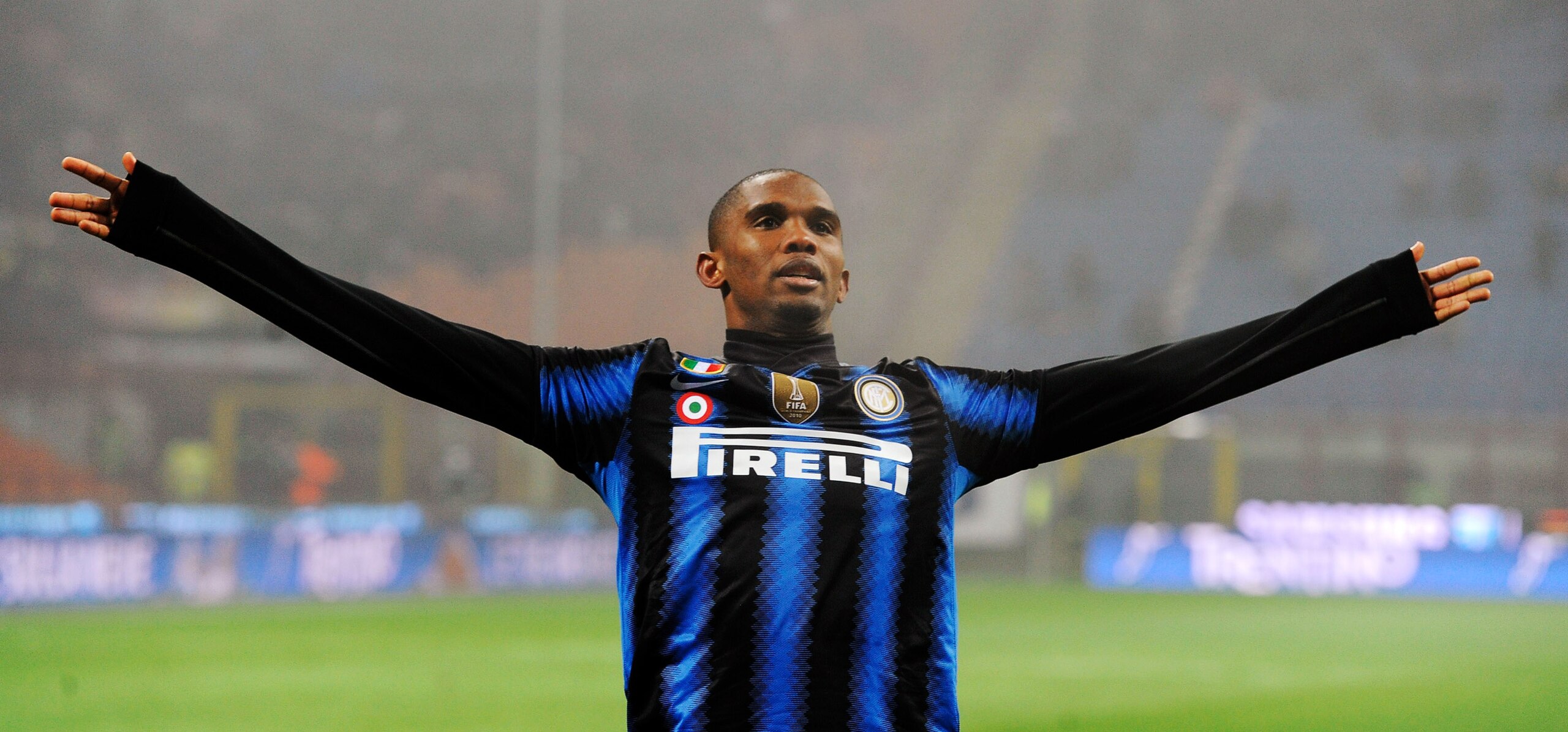 MILAN, ITALY - JANUARY 19:  Samuel Eto'o of Inter Milan celebrates scoring the first goal during the Serie A match between Inter and Cesena at Stadio Giuseppe Meazza on January 19, 2011 in Milan, Italy.  (Photo by Claudio Villa/Getty Images)