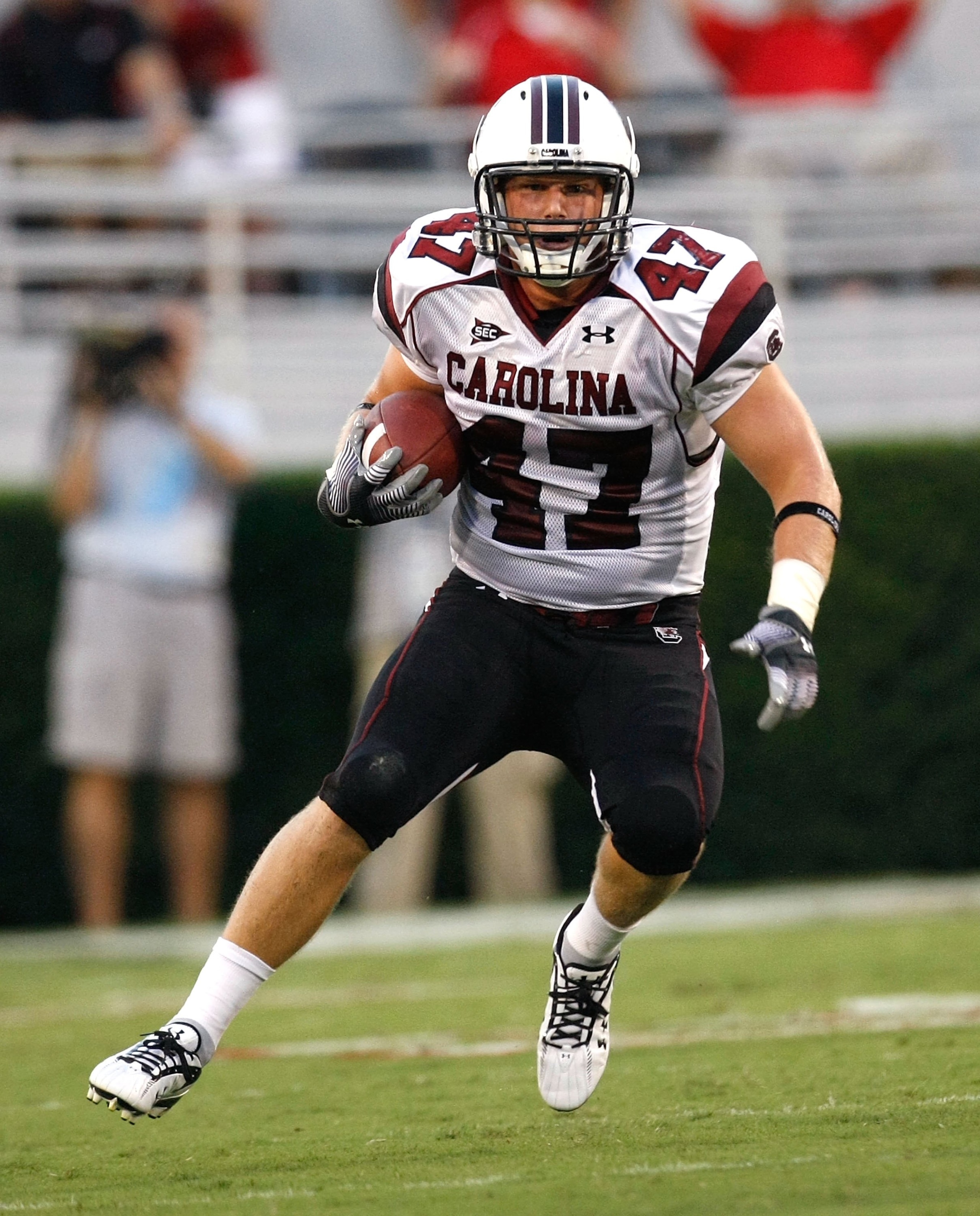 ATHENS, GA - SEPTEMBER 12:  Patrick DiMarco #47 of the South Carolina Gamecocks against the Georgia Bulldogs at Sanford Stadium on September 12, 2009 in Athens, Georgia.  (Photo by Kevin C. Cox/Getty Images)