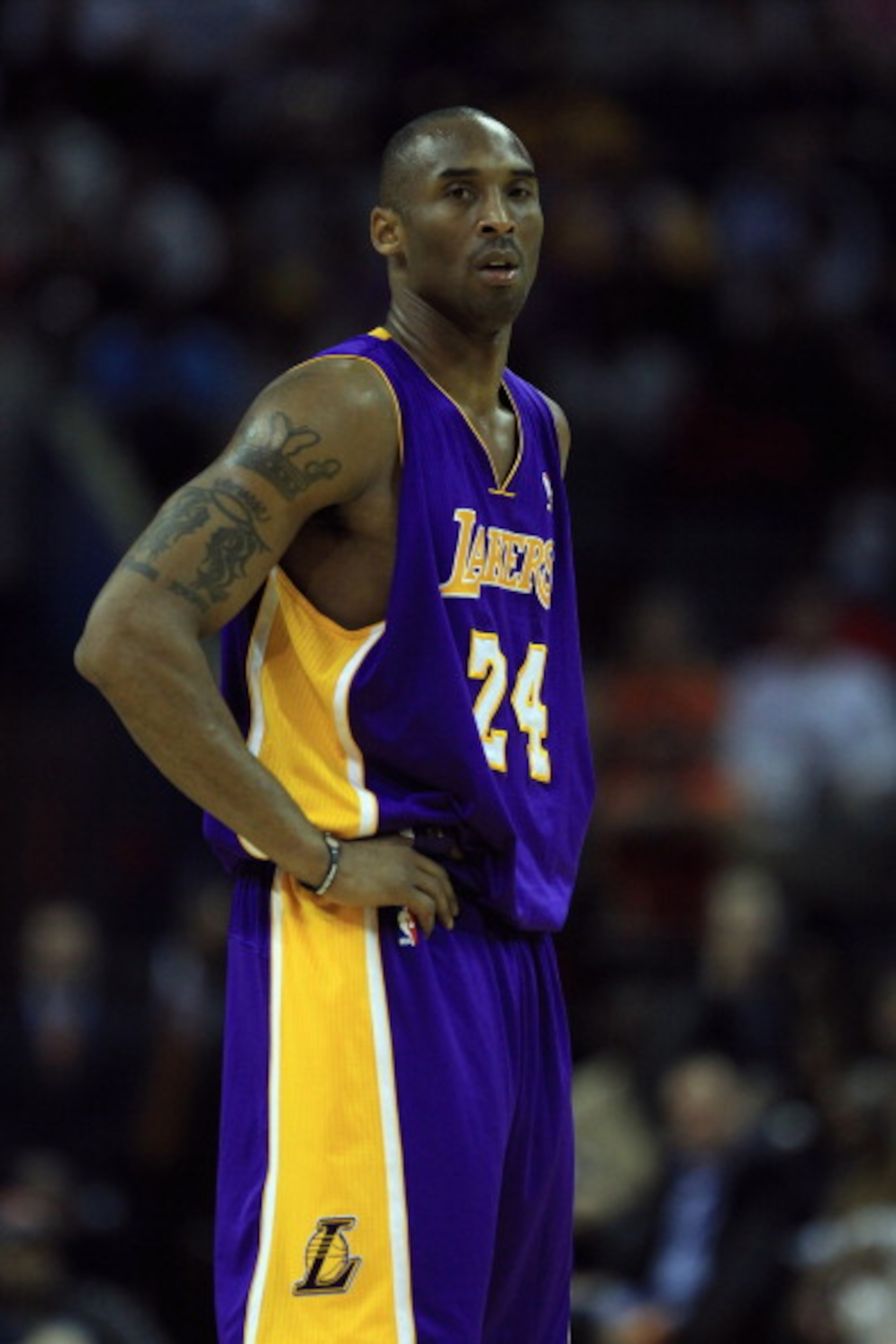 CHARLOTTE, NC - FEBRUARY 14:  Kobe Bryant #24 of the Los Angeles Lakers against the Charlotte Bobcats during their game at Time Warner Cable Arena on February 14, 2011 in Charlotte, North Carolina. NOTE TO USER: User expressly acknowledges and agrees that