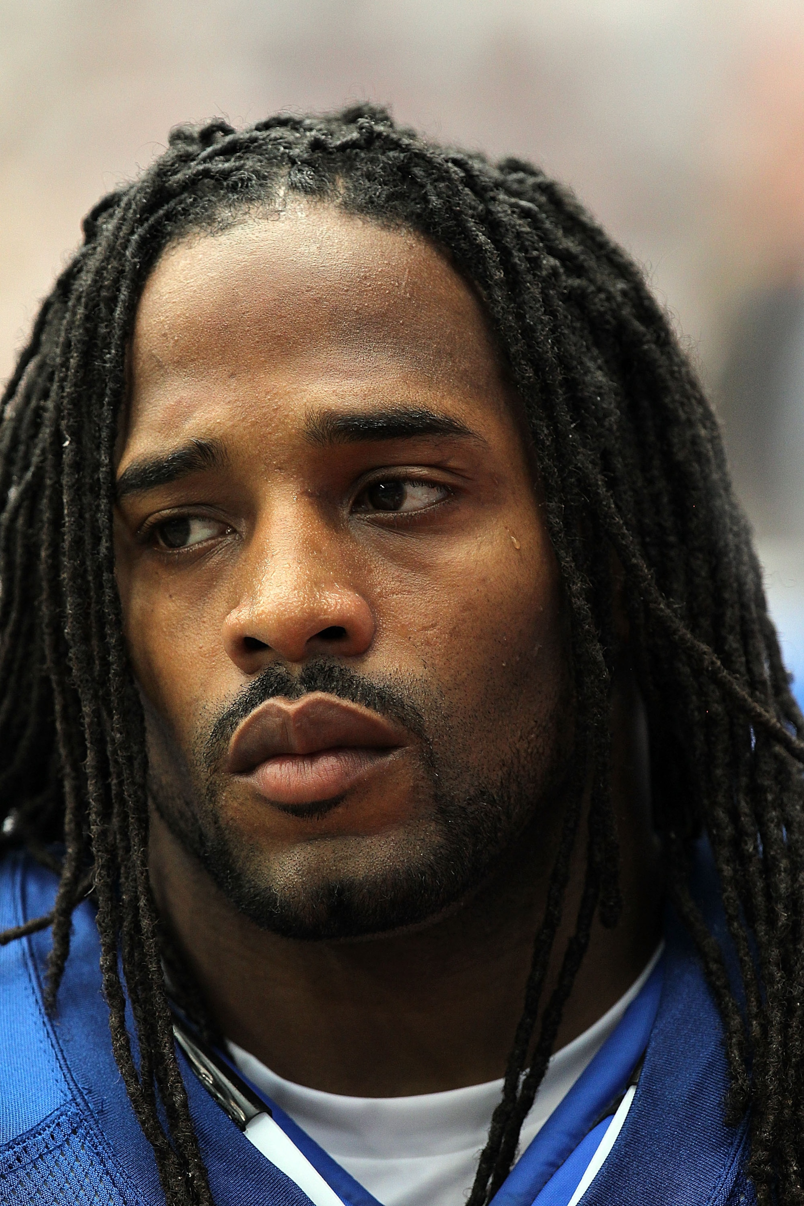 HOUSTON - SEPTEMBER 12: Bob Sanders #21 of the Indianapolis Colts at Reliant Stadium on September 12, 2010 in Houston, Texas. (Photo by Ronald Martinez/Getty Images) HOUSTON - SEPTEMBER 12: Bob Sanders #21 of the Indianapolis Colts at Reliant Stadium on September 12, 2010 in Houston, Texas. (Photo by Ronald Martinez/Getty Images)