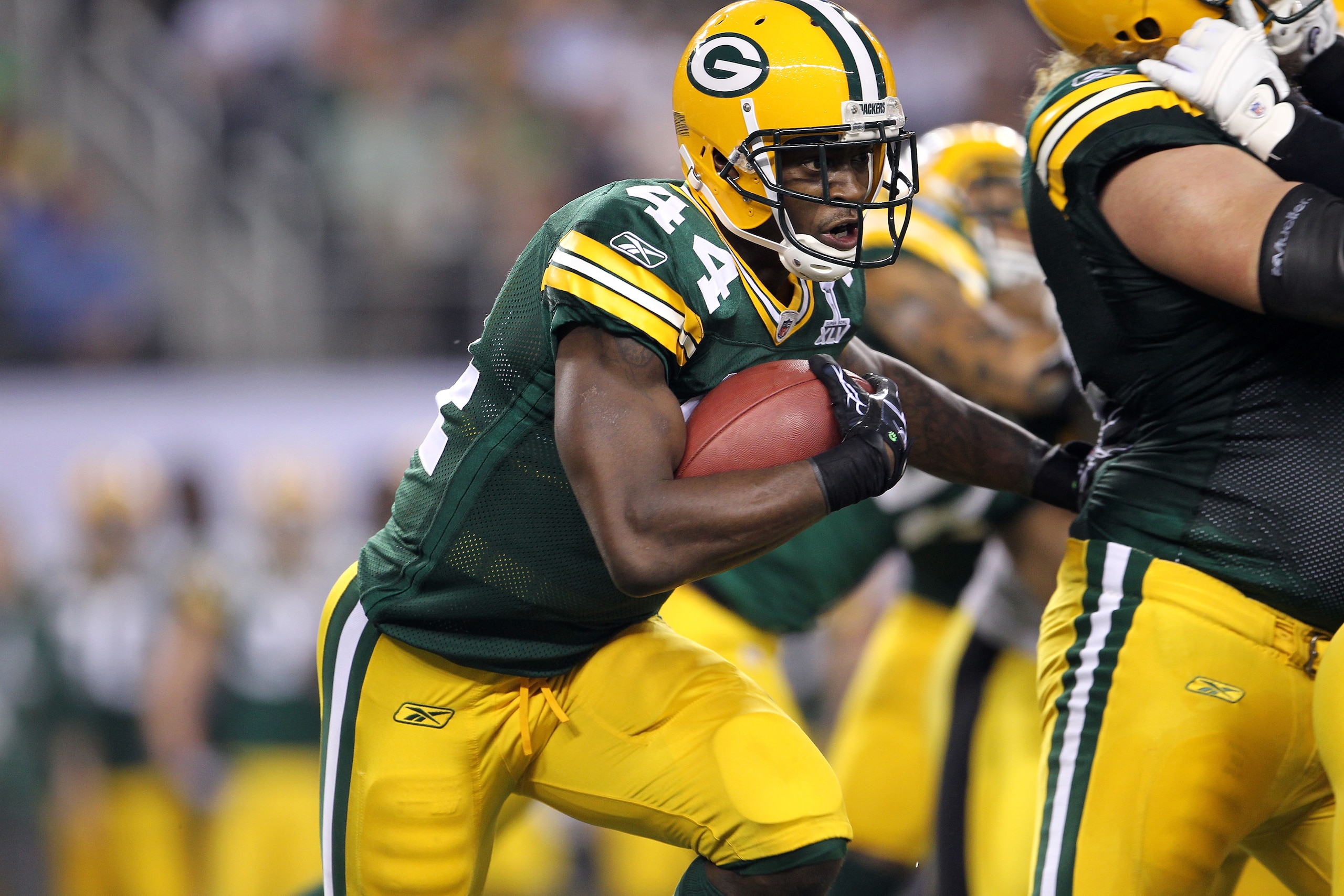ARLINGTON, TX - FEBRUARY 06: James Starks #44 of the Green Bay Packers runs the ball against the Pittsburgh Steelers during Super Bowl XLV at Cowboys Stadium on February 6, 2011 in Arlington, Texas. The Packers won 31-25. (Photo by Jamie Squire/Getty Ima ARLINGTON, TX - FEBRUARY 06: James Starks #44 of the Green Bay Packers runs the ball against the Pittsburgh Steelers during Super Bowl XLV at Cowboys Stadium on February 6, 2011 in Arlington, Texas. The Packers won 31-25. (Photo by Jamie Squire/Getty Ima