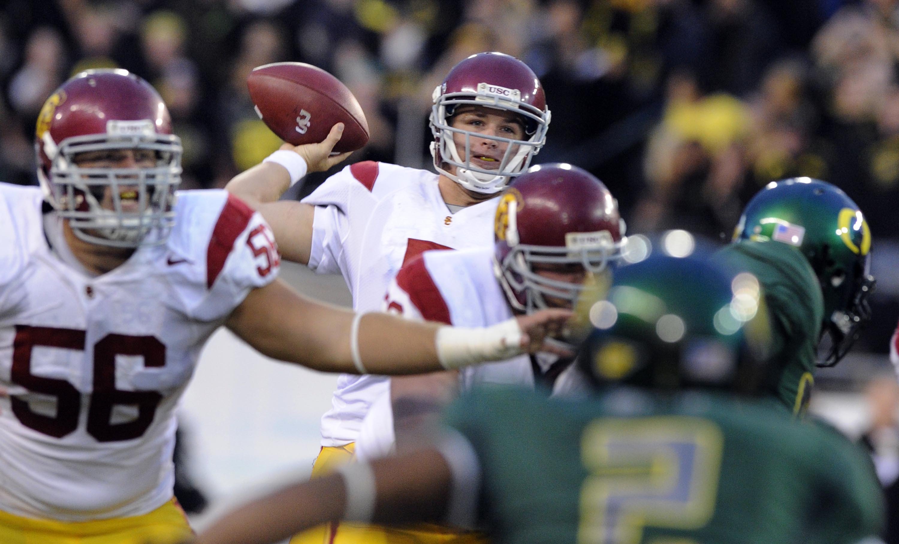 EUGENE, OR - OCTOBER 31: Quarterback Matt Barkley #7 of the USC Trojans throws a pass in the second quarter of the game against the Oregon Ducks at Autzen Stadium on October 31, 2009 in Eugene, Oregon. Oregon defeated USC 47-20. (Photo by Steve Dykes/Gett