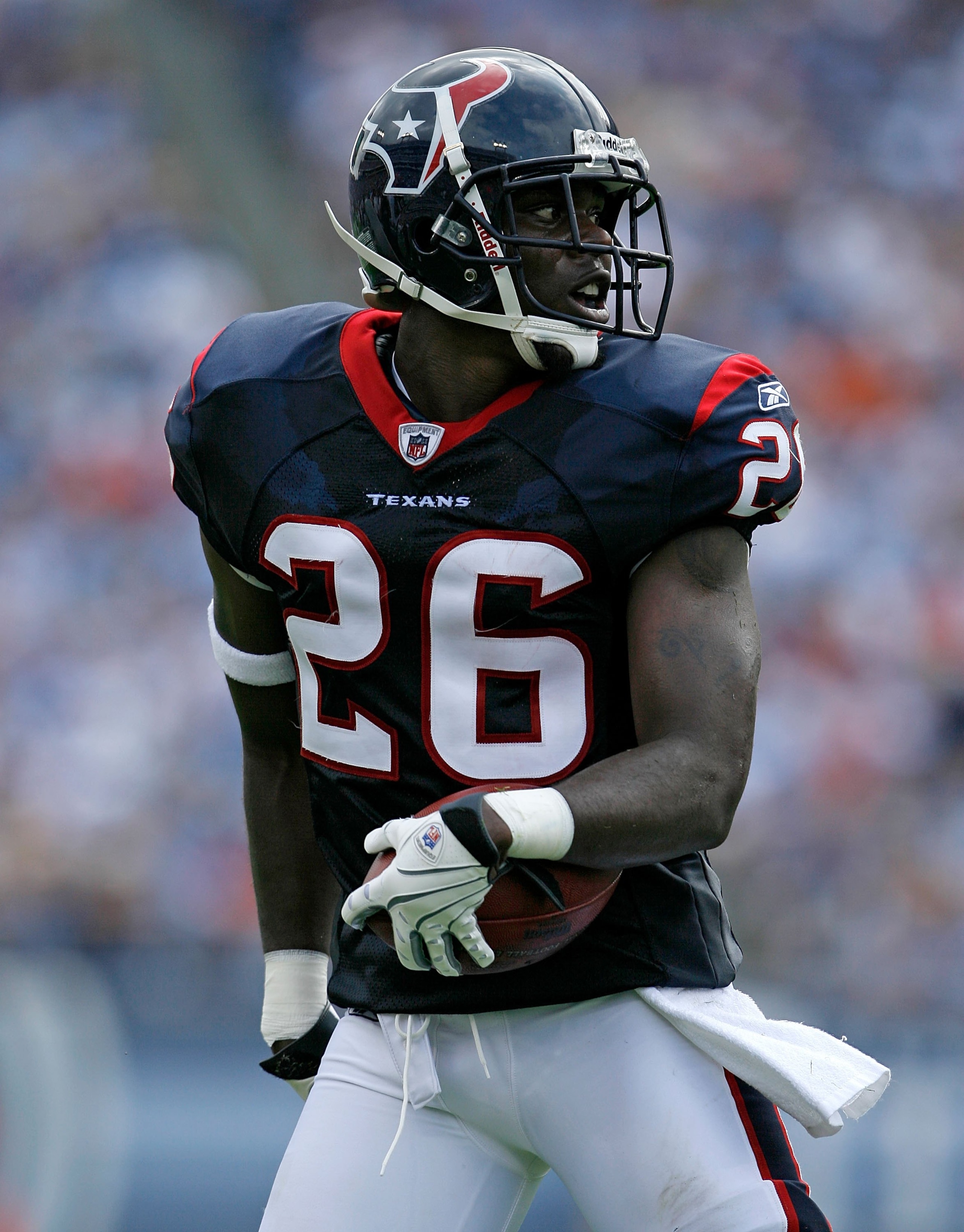 NASHVILLE, TN - SEPTEMBER 20:  Eugene Wilson #26 of the Houston Texans is pictured against the Tennessee Titans during the NFL game at LP Field on September 20, 2009 in Nashville, Tennessee. The Texans won 34-31.  (Photo by Andy Lyons/Getty Images)
