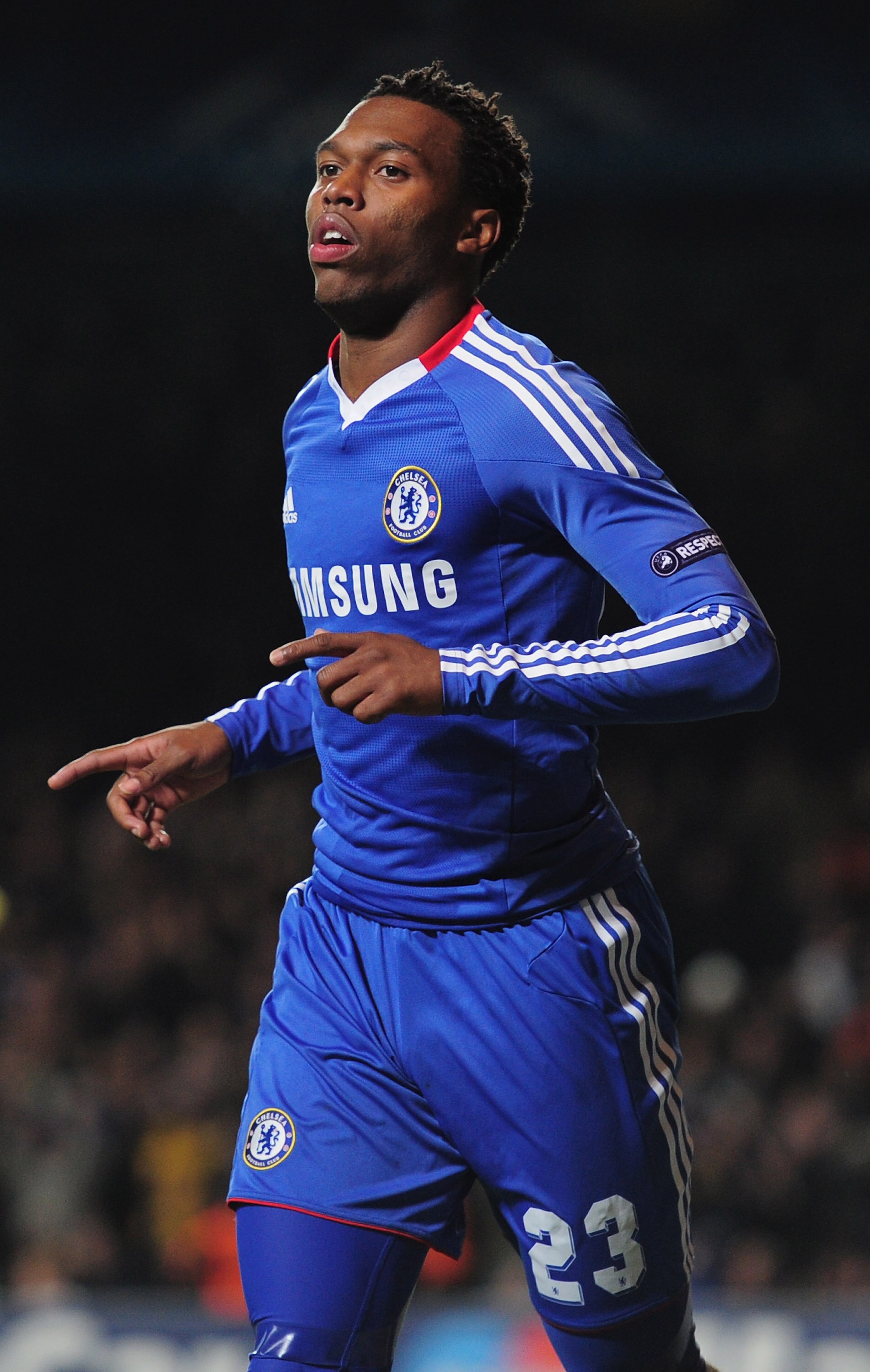 LONDON, ENGLAND - NOVEMBER 23:  Daniel Sturridge of Chelsea celebrates scoring the equalising goal during the UEFA Champions League group F match between Chelsea and MSK Zilina at Stamford Bridge on November 23, 2010 in London, England.  (Photo by Shaun B