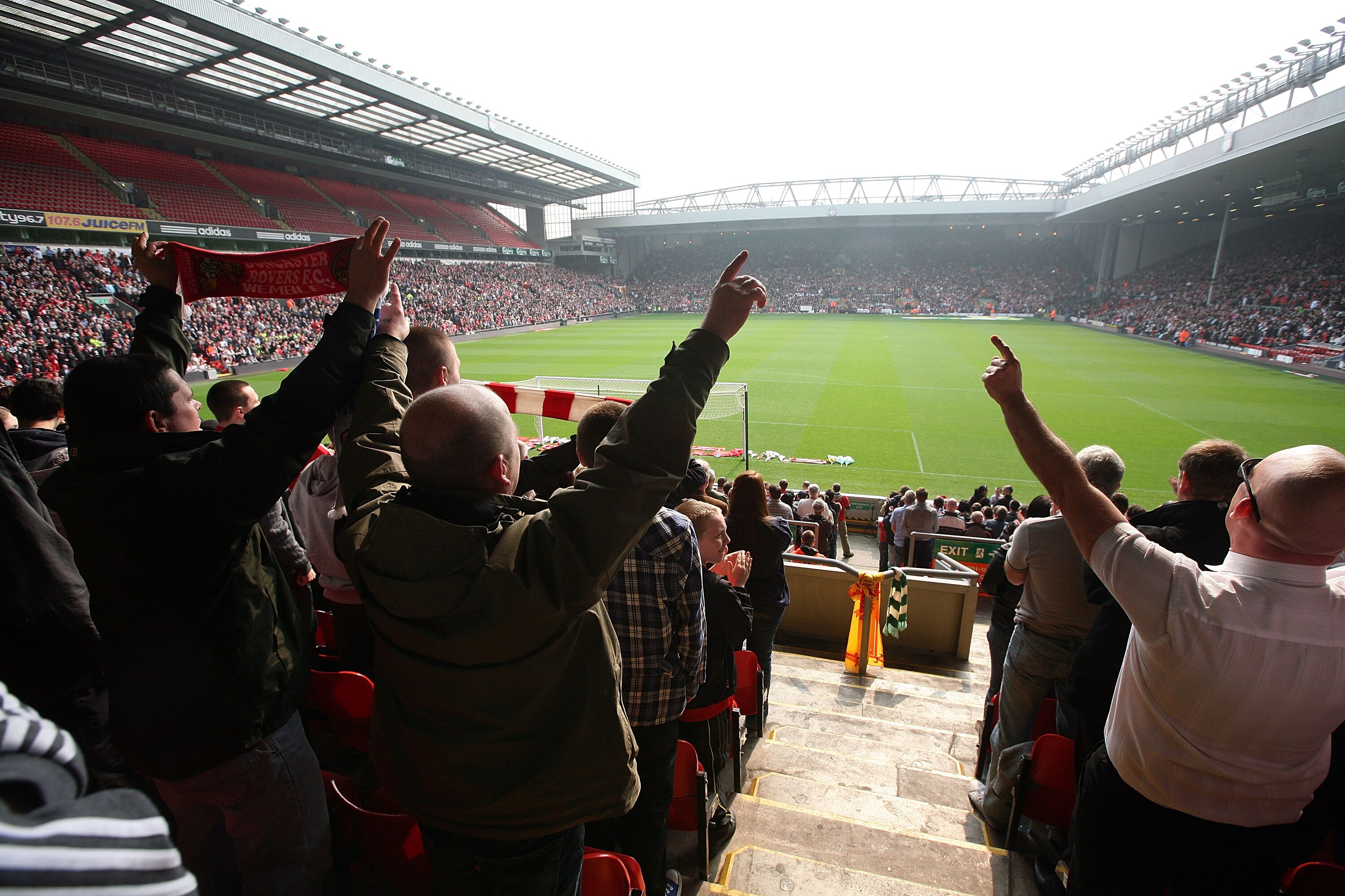 LIVERPOOL, ENGLAND - APRIL 15:  A packed Anfield stadium sing' You'll Never Walk Alone' during the Hillsborough memorial at Anfield on April 15, 2009, Liverpool, England.  Thousands of fans, friends and relatives descended on Liverpool's Anfield Stadium t