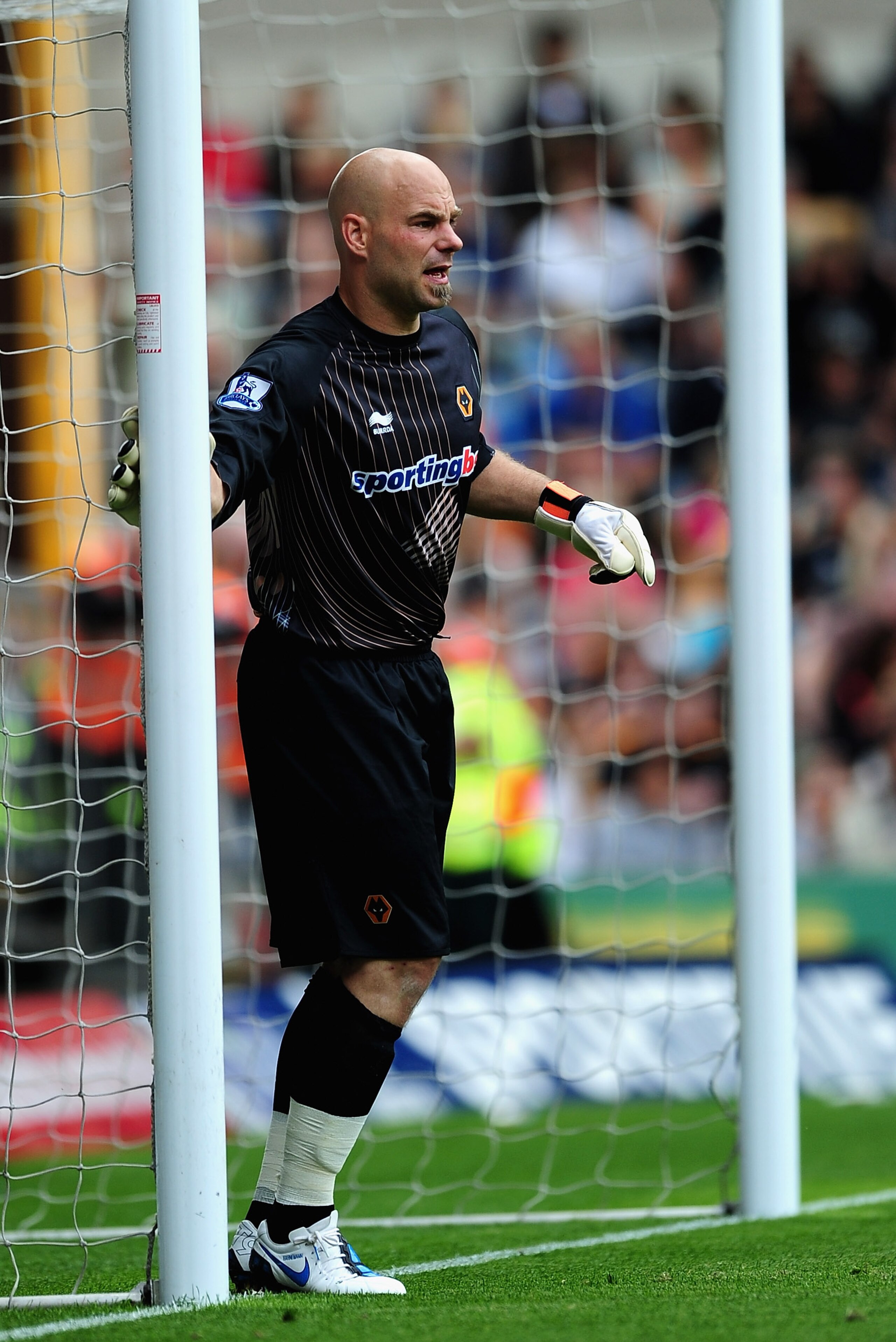 WOLVERHAMPTON, ENGLAND - AUGUST 07:  Marcus Hahnemann of Wolverhampton Wanderers in action  during the Pre Season Friendly match between Wolverhampton Wanderers and Atletico Blbao at Molineux on August 7, 2010 in Wolverhampton, England.  (Photo by Laurenc