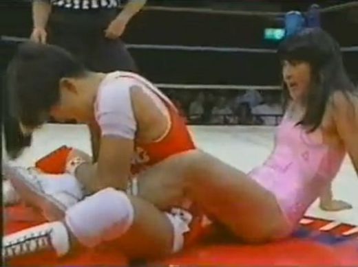 Japanese Girls Wrestle