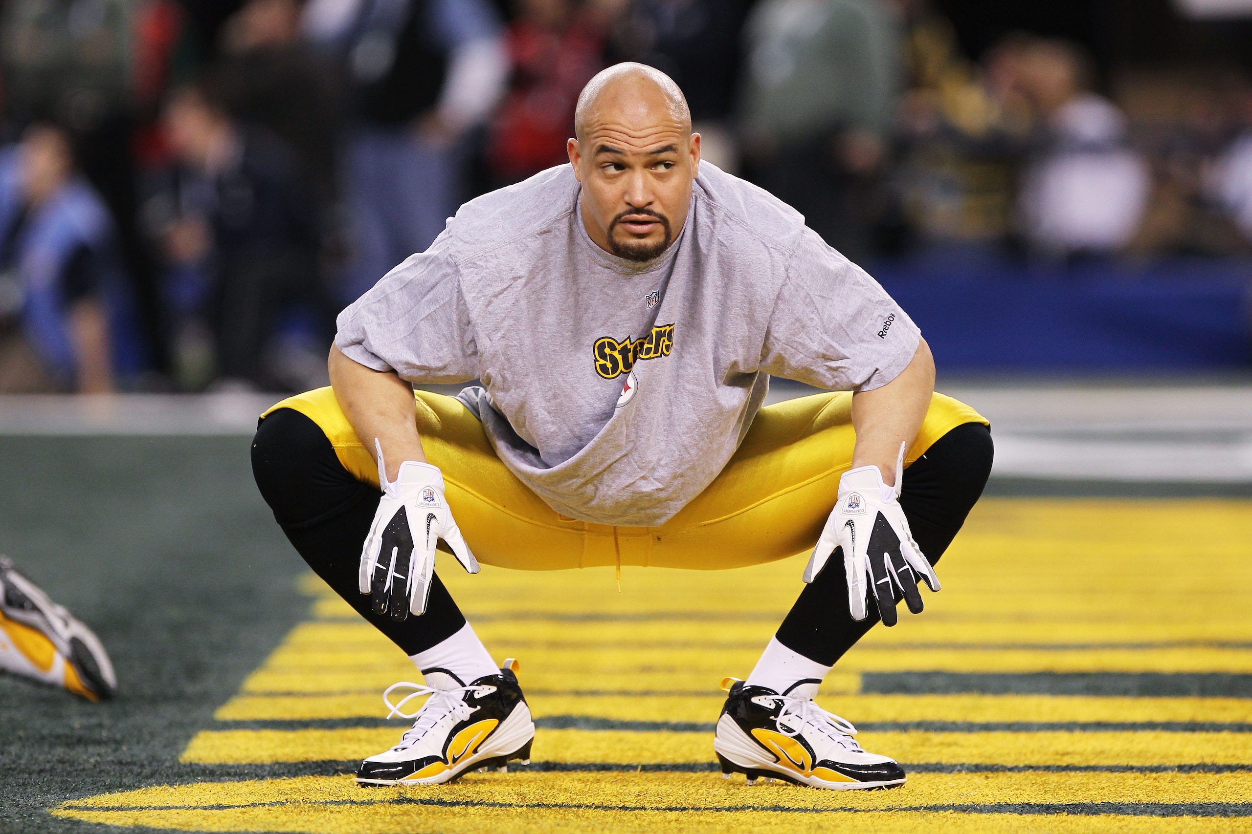 ARLINGTON, TX - FEBRUARY 06:  James Farrior #51 of the Pittsburgh Steelers looks on before taking on the Green Bay Packers during Super Bowl XLV at Cowboys Stadium on February 6, 2011 in Arlington, Texas.  (Photo by Doug Pensinger/Getty Images)