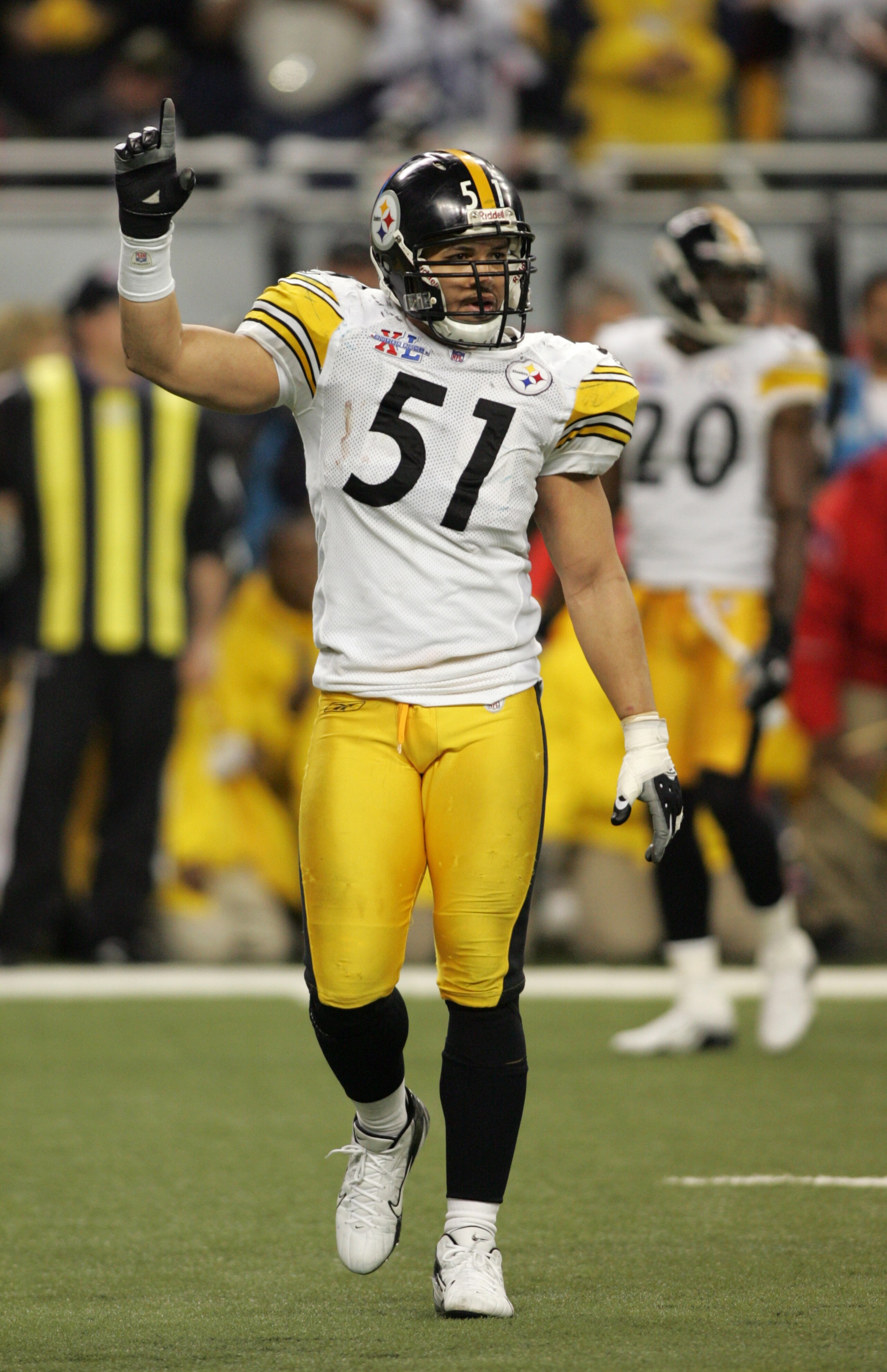 DETROIT - FEBRUARY 05:  James Farrior #51 of the Pittsburgh Steelers gestures on the field during the final minute of Super Bowl XL against the Seattle Seahawks at Ford Field on February 5, 2006 in Detroit, Michigan.The Steelers defeated the Seahawks 21-1
