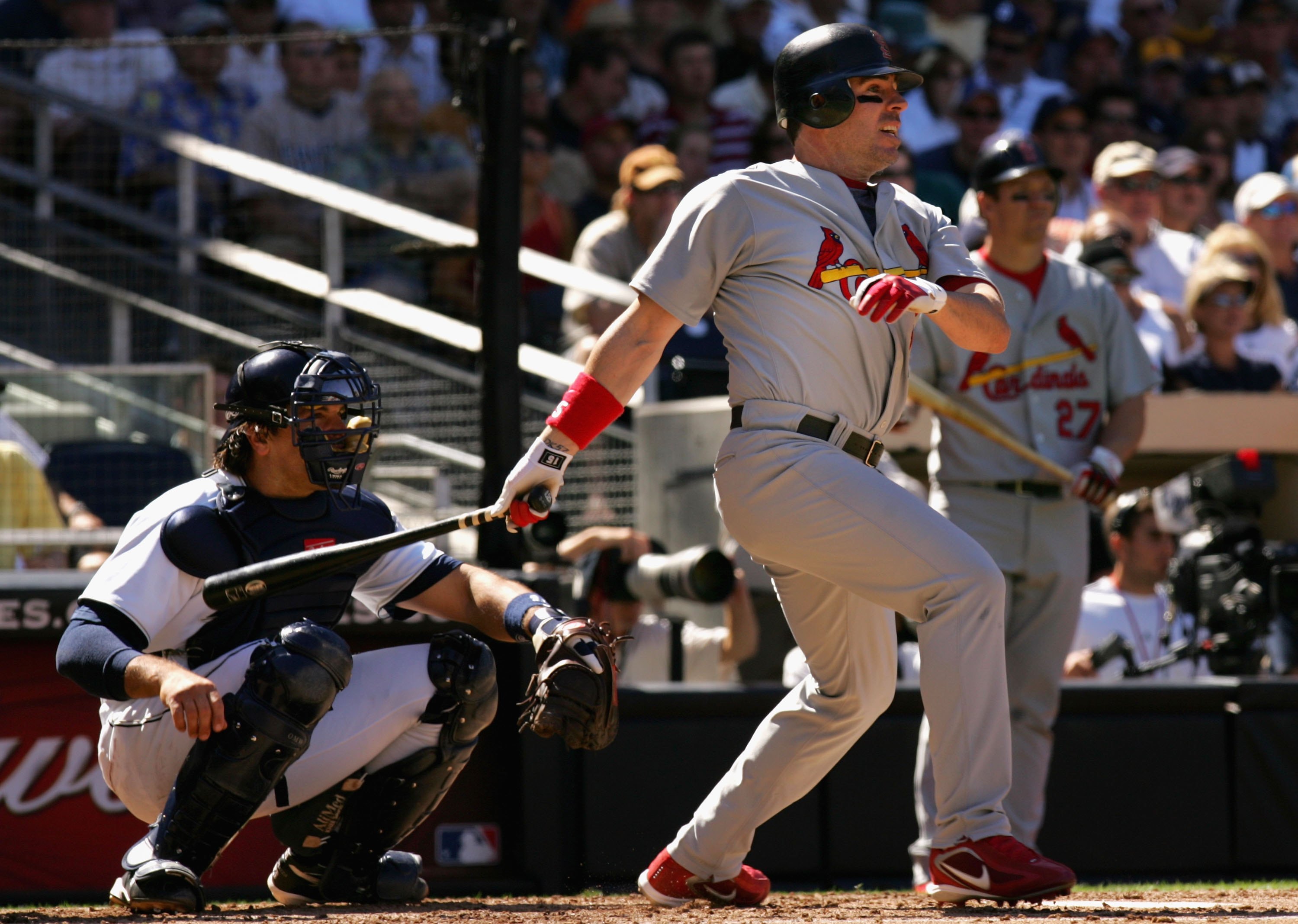 Jim Edmonds belts two home runs in the 4th inning 