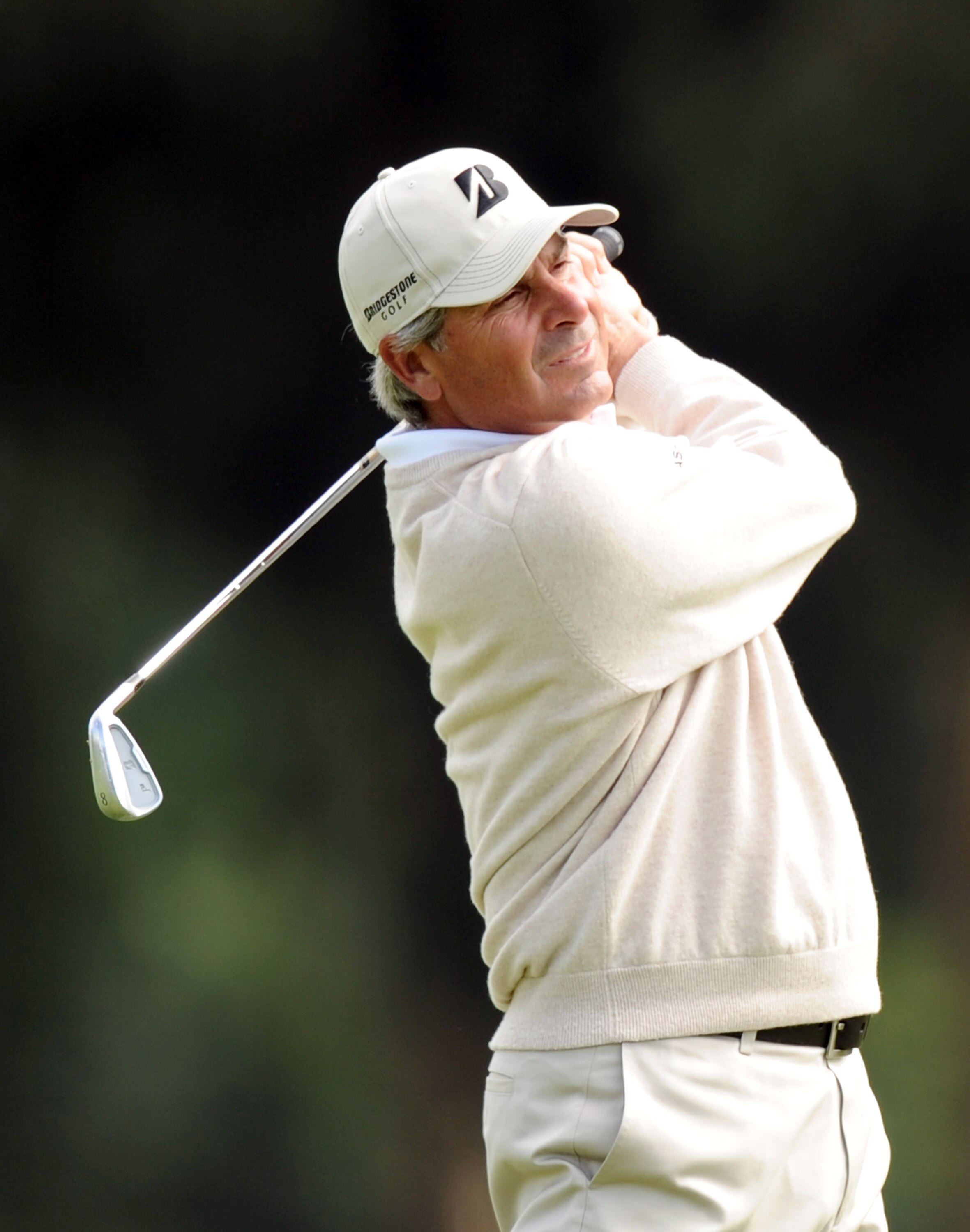 PACIFIC PALISADES, CA - FEBRUARY 19:  Fred Couples hits a second shot on the third hole during the third round of the Northern Trust Open at the Riviera Contry Club on February 19, 2011 in Pacific Palisades, California.  (Photo by Harry How/Getty Images)