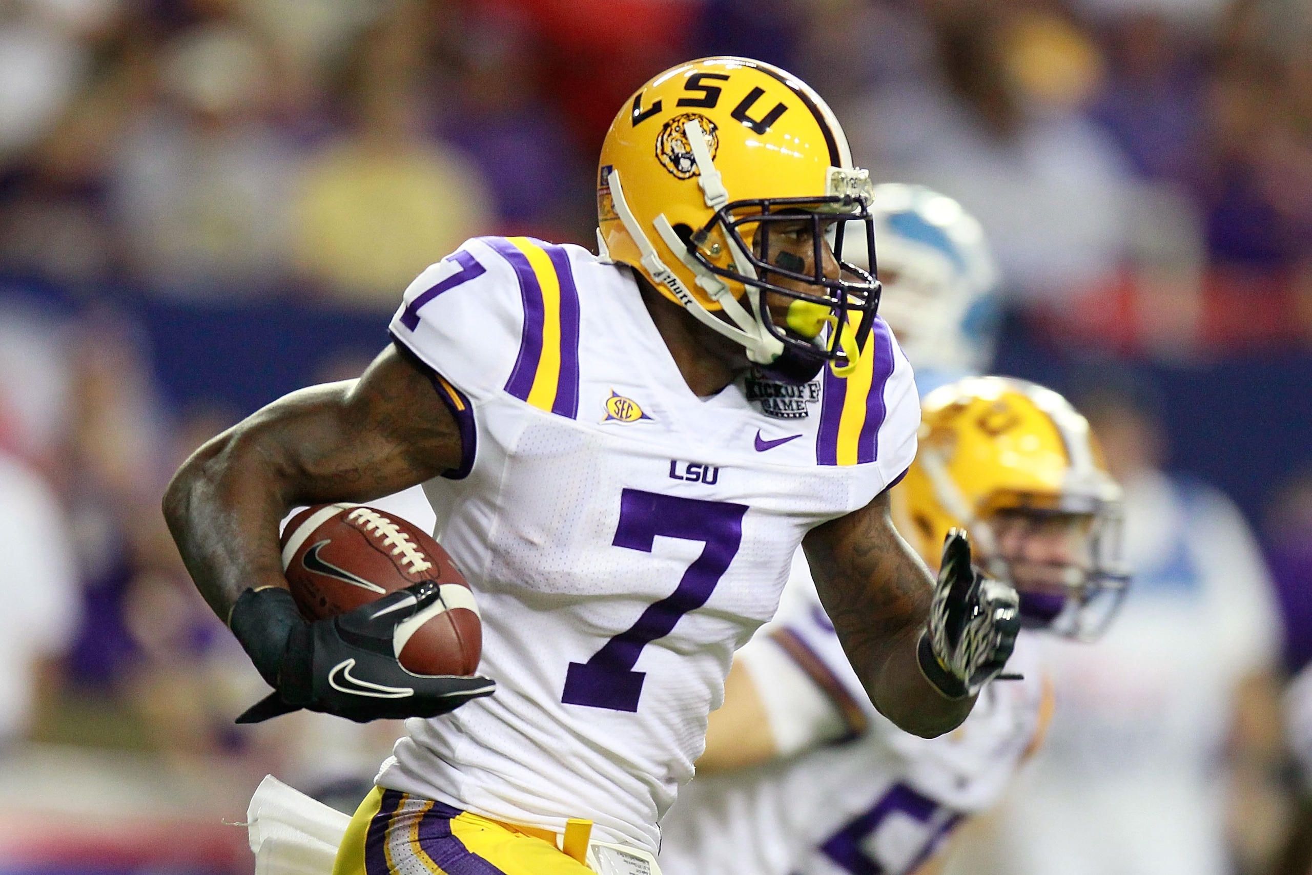 ATLANTA - SEPTEMBER 04:  Patrick Peterson #7 of the LSU Tigers against of the North Carolina Tar Heels during the Chick-fil-A Kickoff Game at Georgia Dome on September 4, 2010 in Atlanta, Georgia.  (Photo by Kevin C. Cox/Getty Images)