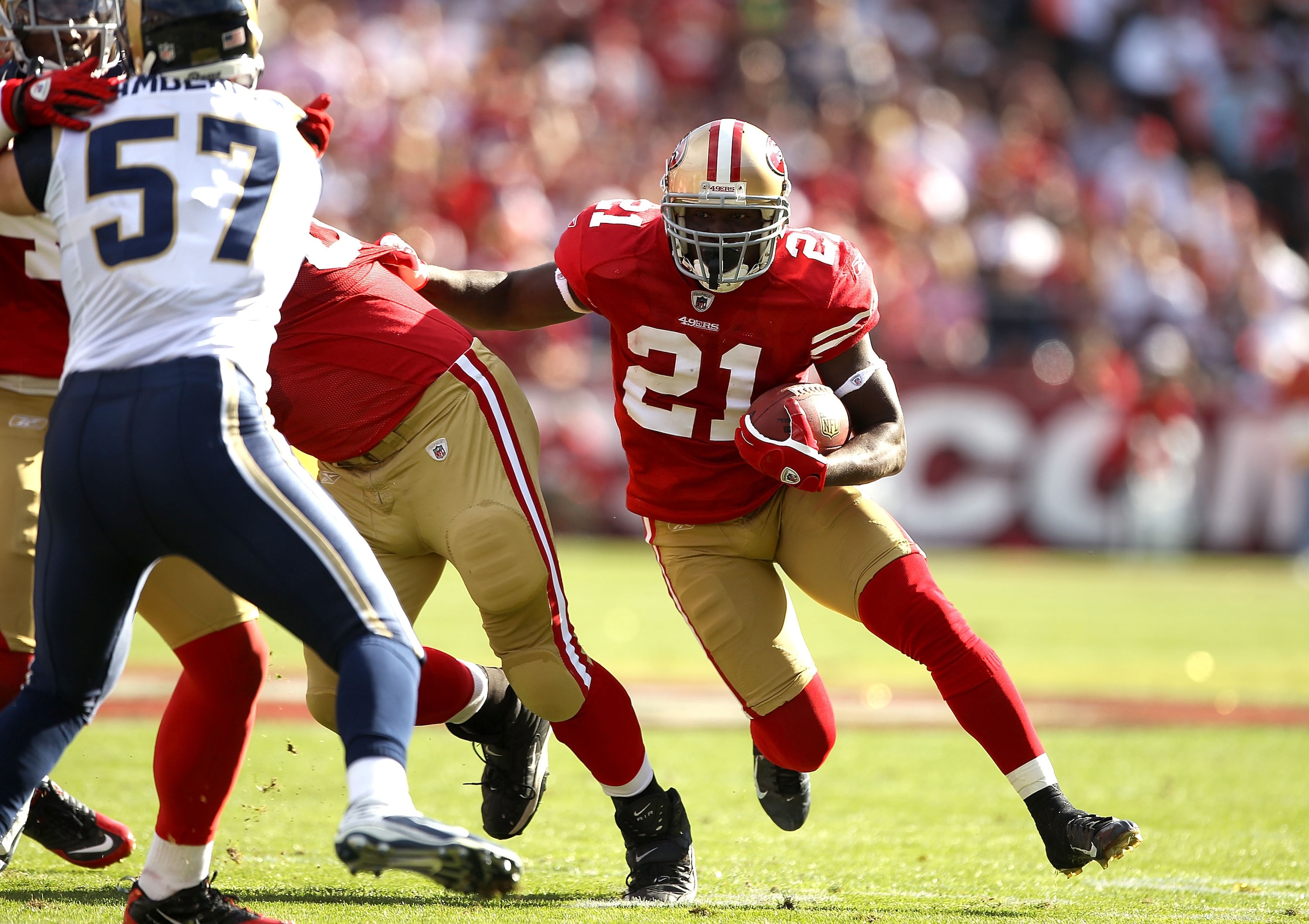 SAN FRANCISCO - NOVEMBER 14:  Frank Groe #21 of the San Francisco 49ers in action against the St. Louis Rams at Candlestick Park on November 14, 2010 in San Francisco, California.  (Photo by Ezra Shaw/Getty Images)