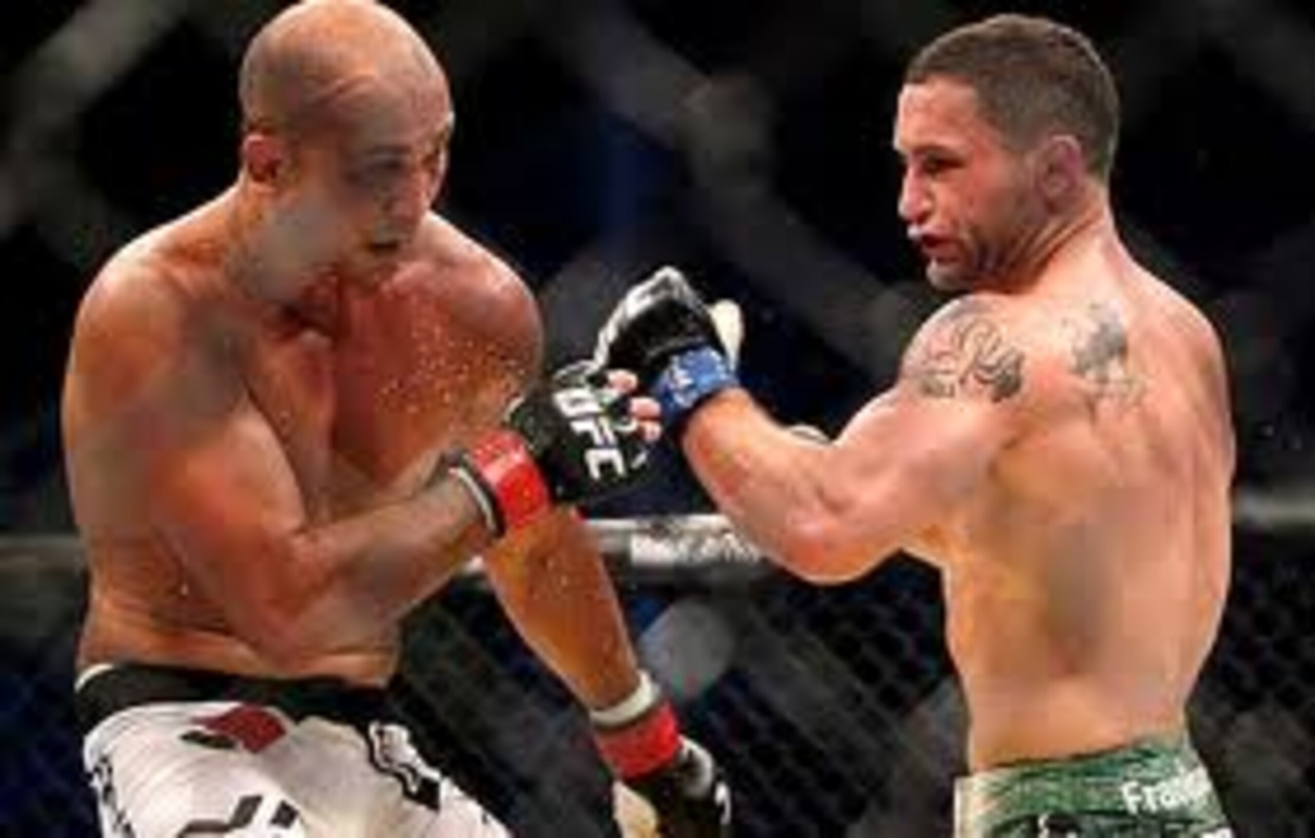 Frankie Edgar landing left hook on BJ Penn Frankie Edgar landing left hook on BJ Penn