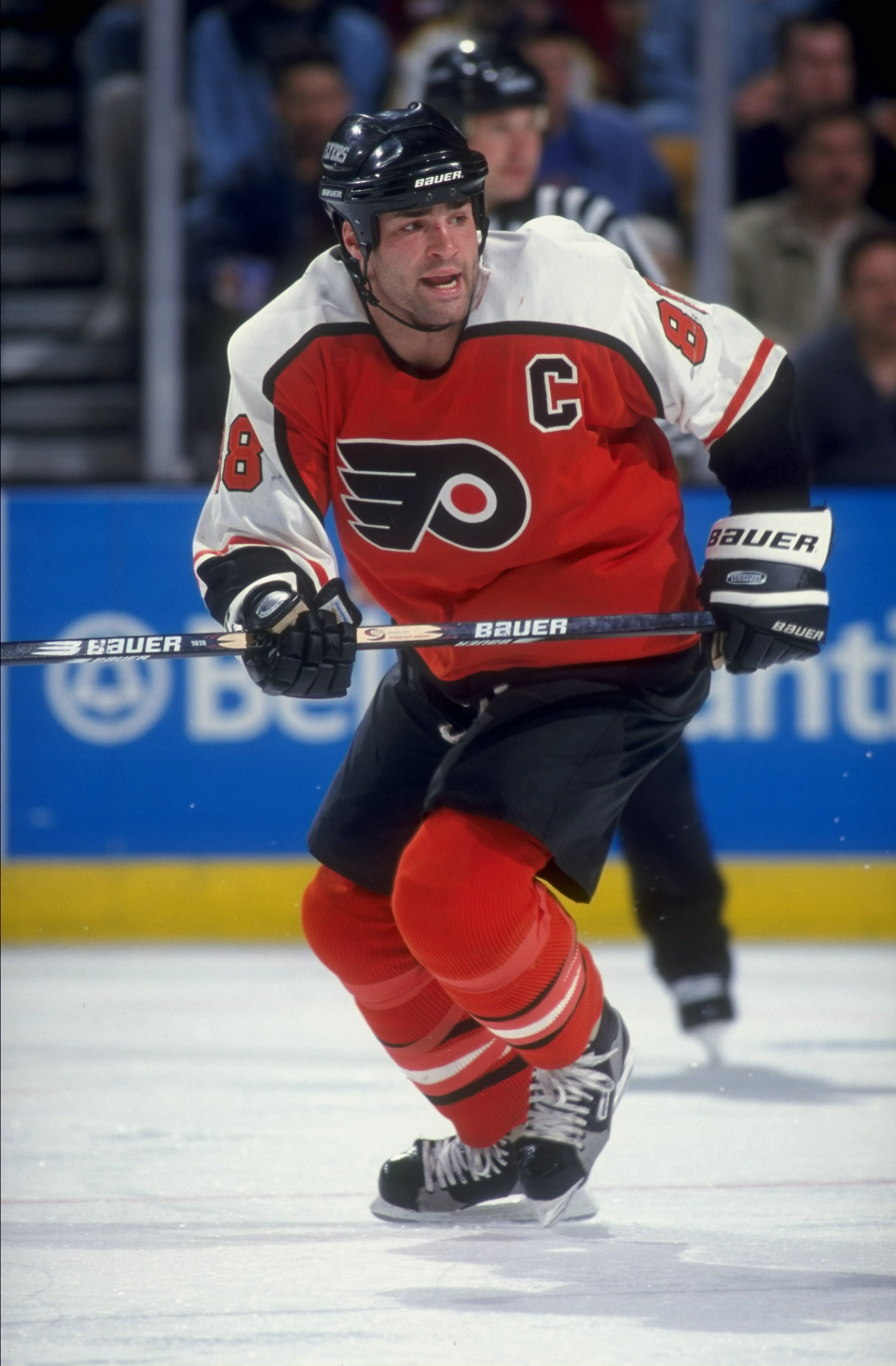 19 Apr 1998:  Center Eric Lindros of the Philadelphia Flyers in action during a game against the Boston Bruins at the Fleet Center in Boston, Massachusetts. The Bruins defeated the Flyers 2-1. Mandatory Credit: Steve Babineau  /Allsport