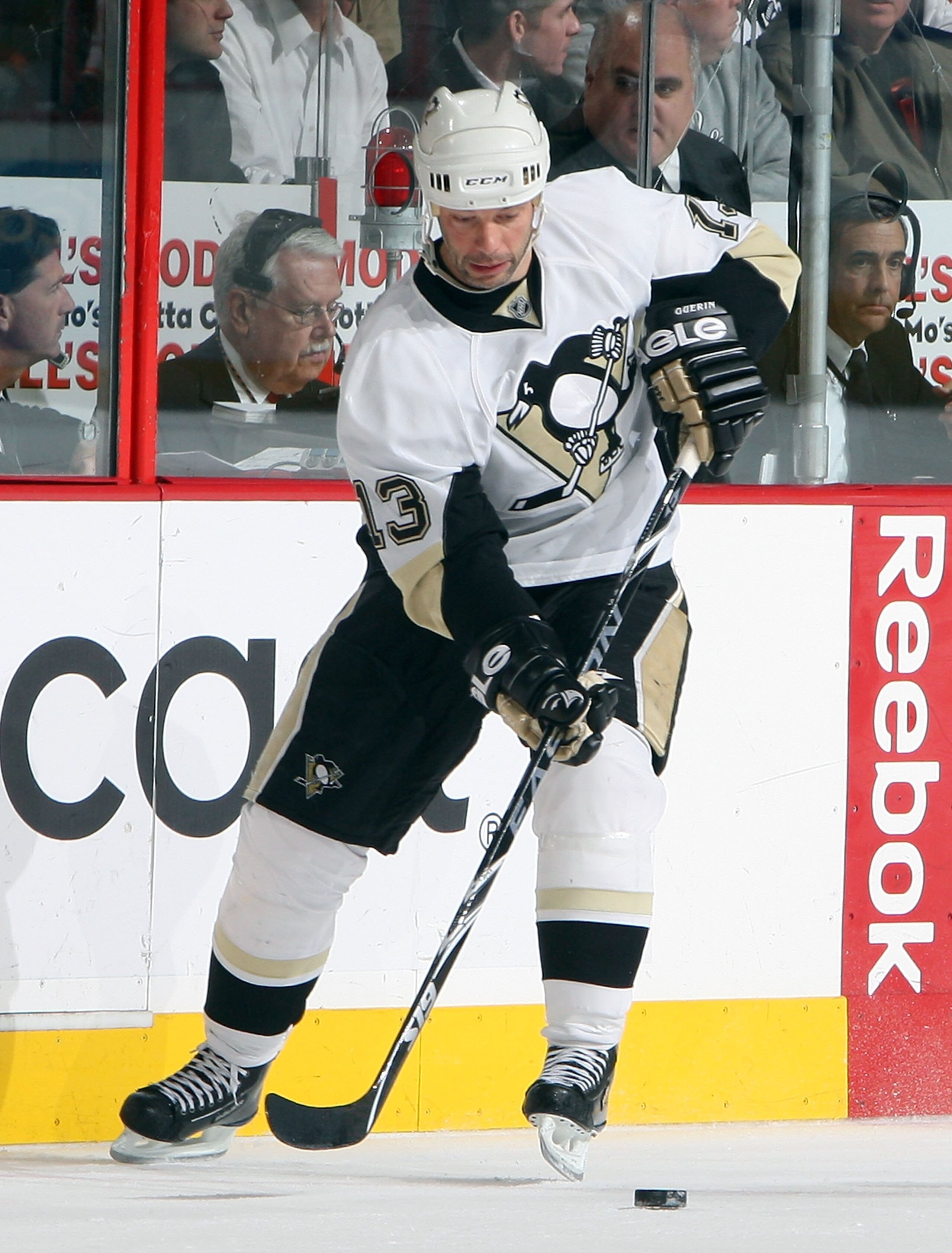 PHILADELPHIA - DECEMBER 17: Bill Guerin #13 of the Pittsburgh Penguins skates against the Philadelphia Flyers on December 17, 2009 at Wachovia Center in Philadelphia, Pennsylvania. The Penguins defeated the Flyers 3-2 after a shootout. (Photo by Jim McI PHILADELPHIA - DECEMBER 17: Bill Guerin #13 of the Pittsburgh Penguins skates against the Philadelphia Flyers on December 17, 2009 at Wachovia Center in Philadelphia, Pennsylvania. The Penguins defeated the Flyers 3-2 after a shootout. (Photo by Jim McI