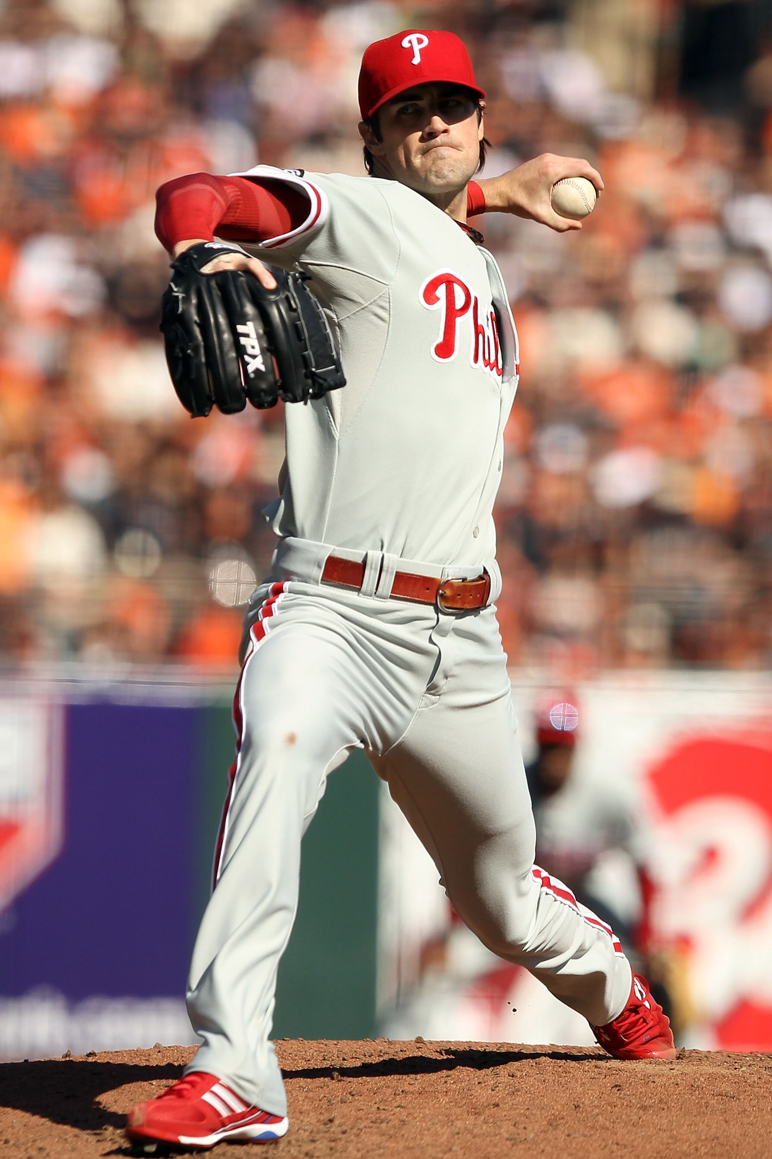 SAN FRANCISCO - OCTOBER 19: Cole Hamels #35 of the Philadelphia Phillies pitches in the second inning against the San Francisco Giants in Game Three of the NLCS during the 2010 MLB Playoffs at AT&T Park on October 19, 2010 in San Francisco, California. (P