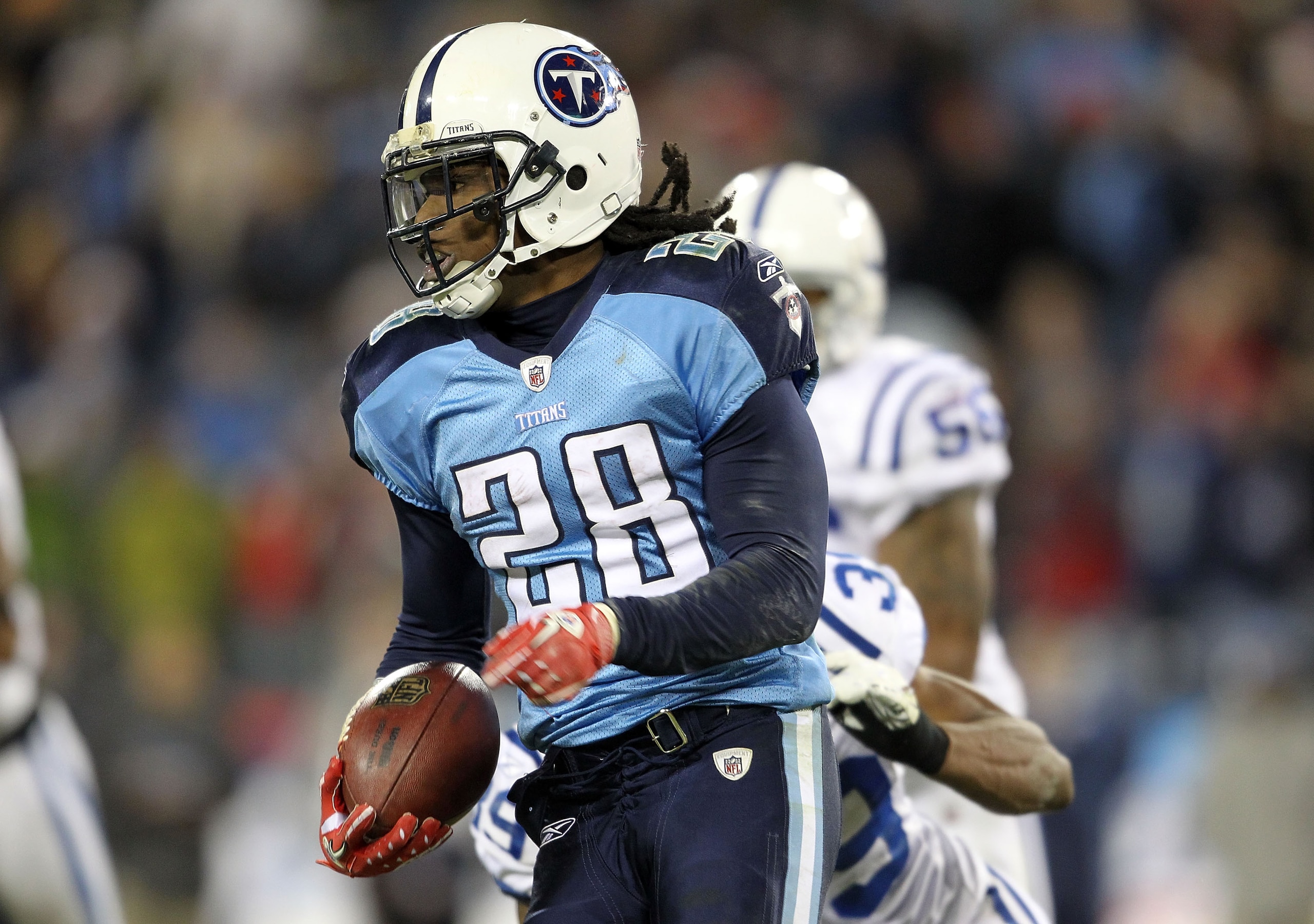 NASHVILLE, TN - DECEMBER 09:  Chris Johnson #28 of the Tennessee Titans runs with the ball against the Indianapolis Colts during the NFL game at LP Field on December 9, 2010 in Nashville, Tennessee.  (Photo by Andy Lyons/Getty Images)
