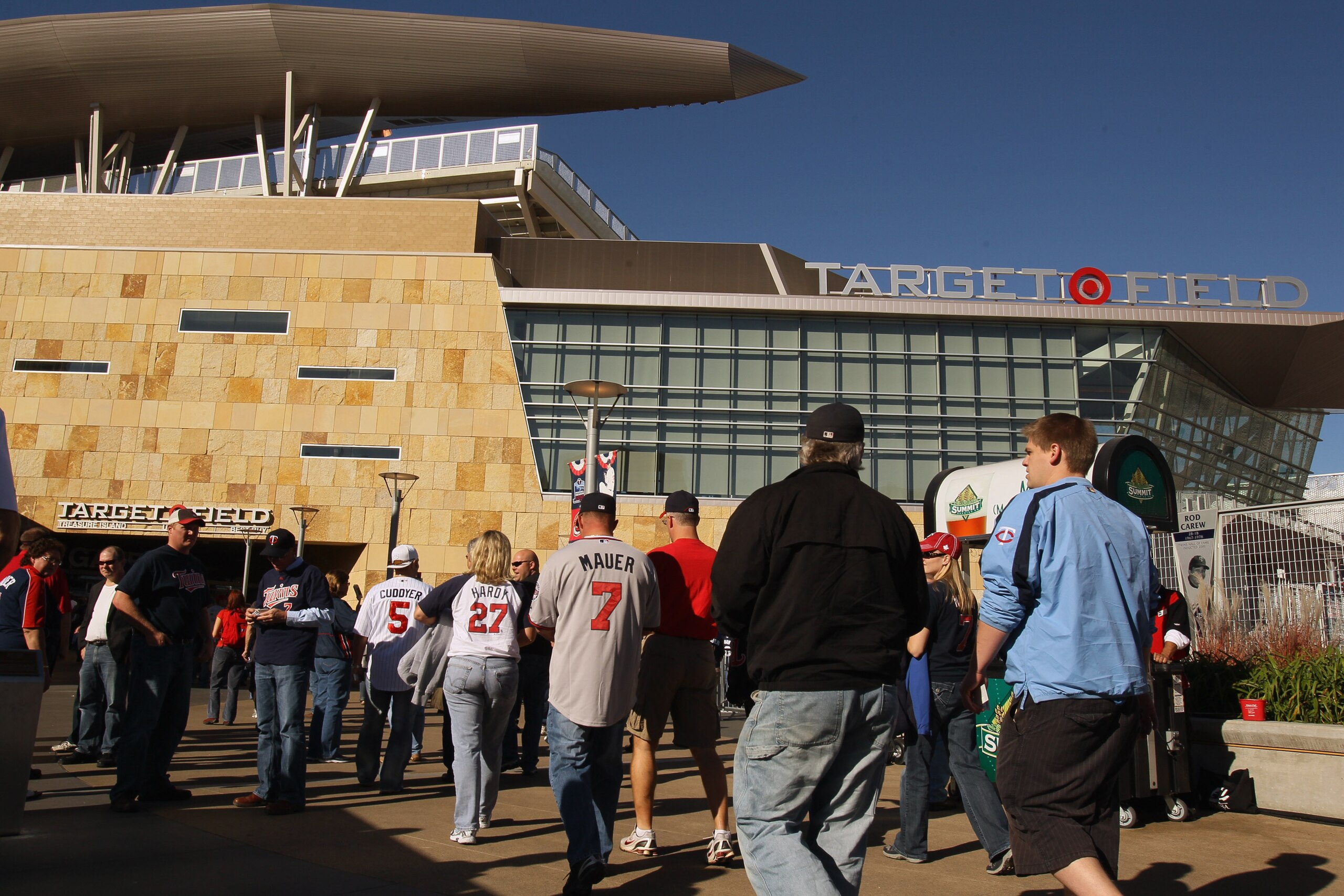 MINNEAPOLIS - OCTOBER 07:  Fans enter the stadium before the game between the Minnesota Twins and the New York Yankees for game two of the ALDS on October 7, 2010 at Target Field in Minneapolis, Minnesota.  (Photo by Elsa/Getty Images)