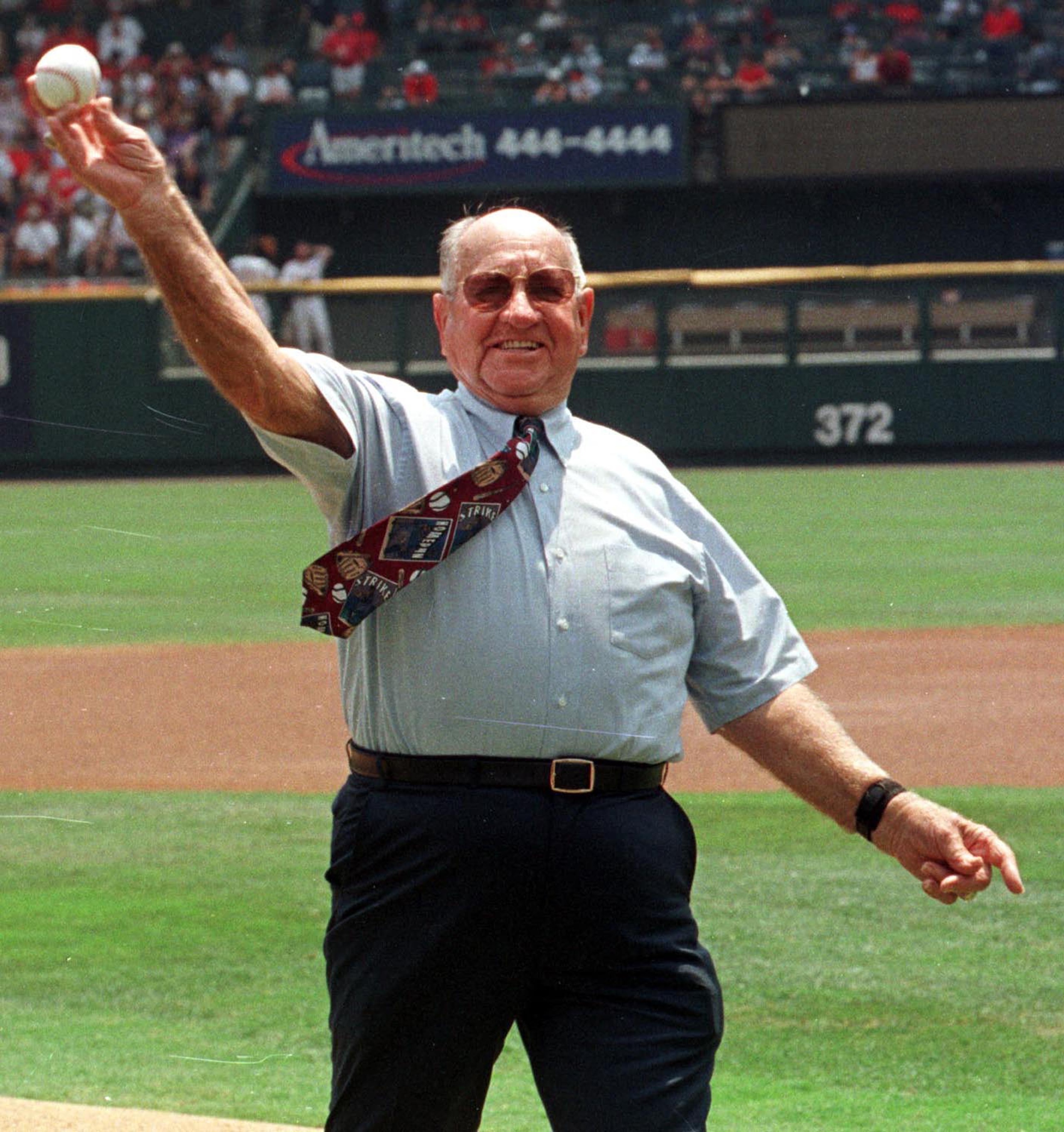 ST. LOUIS- JULY 18, 1999:  Former St. Louis Cardinals' baseball great and Hall of Famer Enos Slaughter, pictured in this July 18, 1999 file photo, died at Duke University Medical Center August 12, 2002 in Durham, North Carolina.  He was 86.  Slaughter is