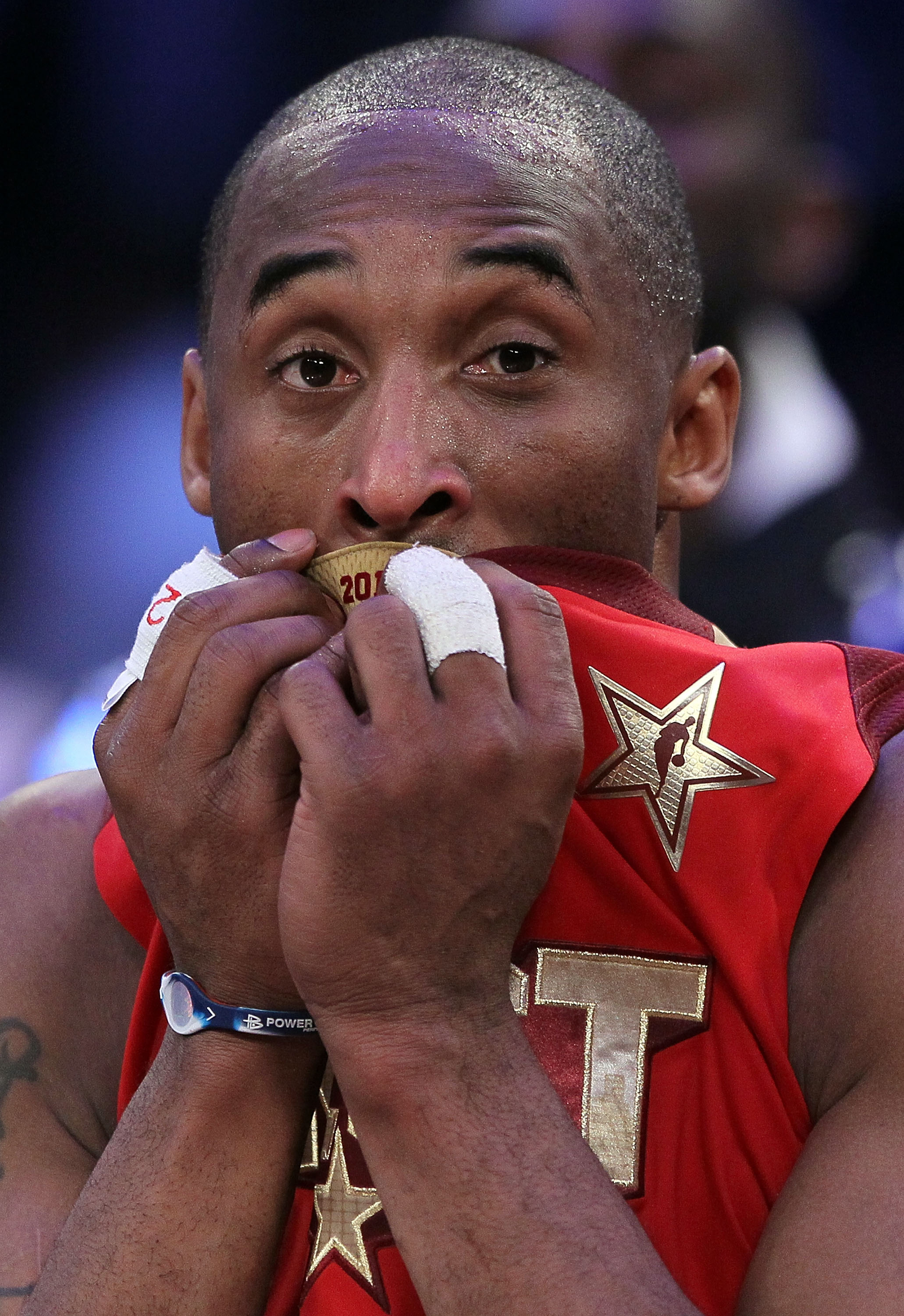 LOS ANGELES, CA - FEBRUARY 20:  Western Conference celebrates the Western Conference 148-143 victory against the Eastern Conference in the 2011 NBA All-Star Game at Staples Center on February 20, 2011 in Los Angeles, California. NOTE TO USER: User express