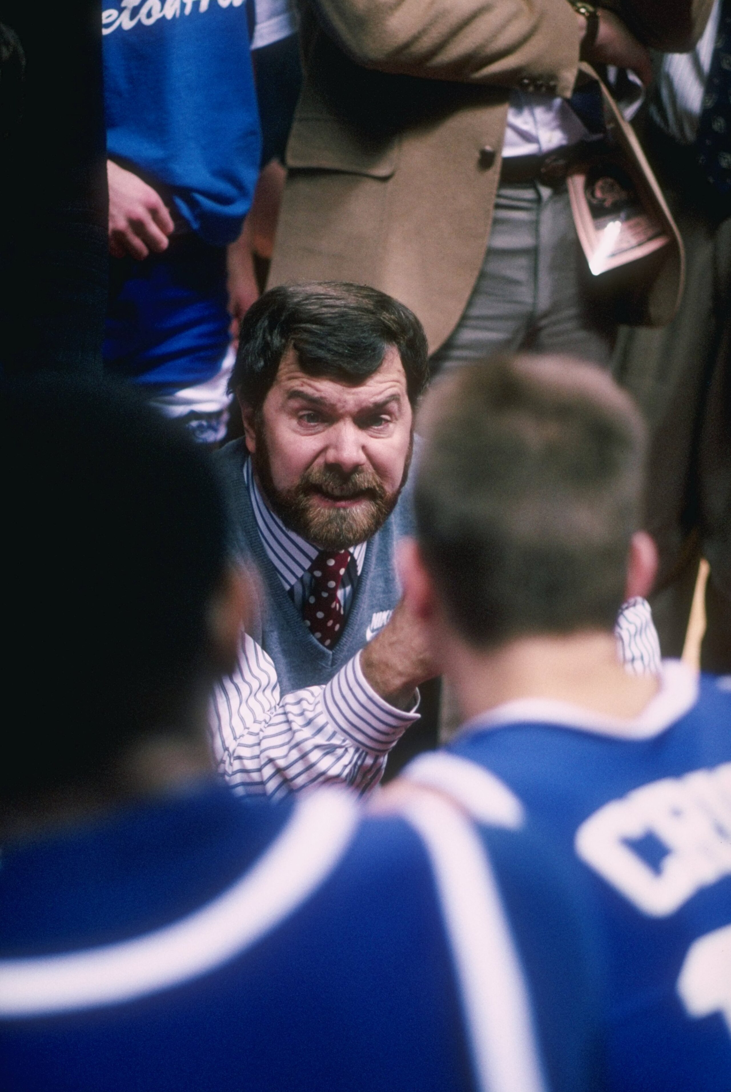1989:  Head coach P.J. Carlesimo of Seton Hall University talks with his team during a Seton Hall Pirates game. Mandatory Credit: Stephen Dunn  /Allsport