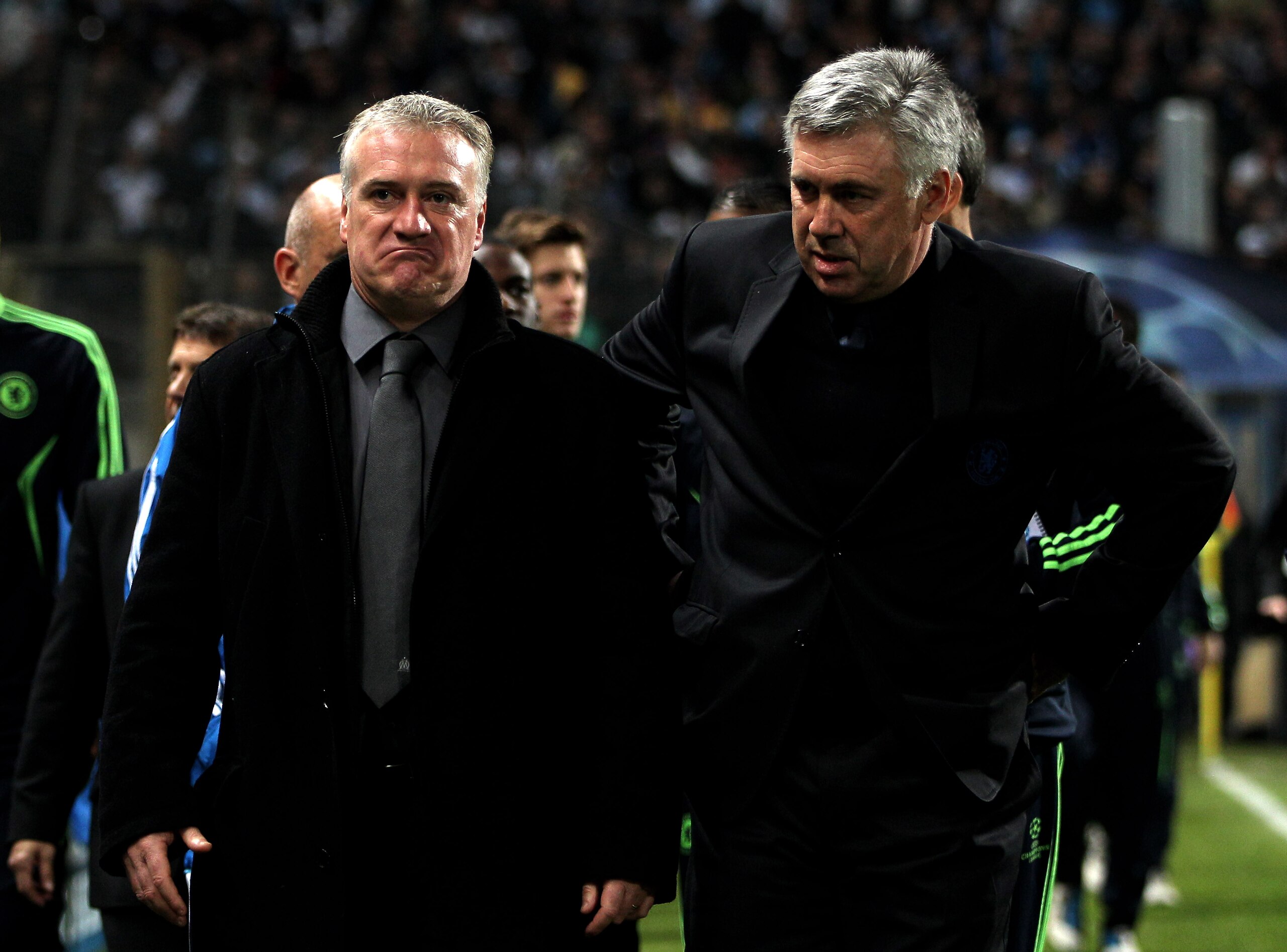 MARSEILLE, FRANCE - DECEMBER 08:  (L to R) Opposing managers Didier Deschamps of Marseille and Carlo Ancelotti of Chelsea chat prior to kickoff during the UEFA Champions League Group F match between Marseille and Chelsea at the Stade Velodrome on December