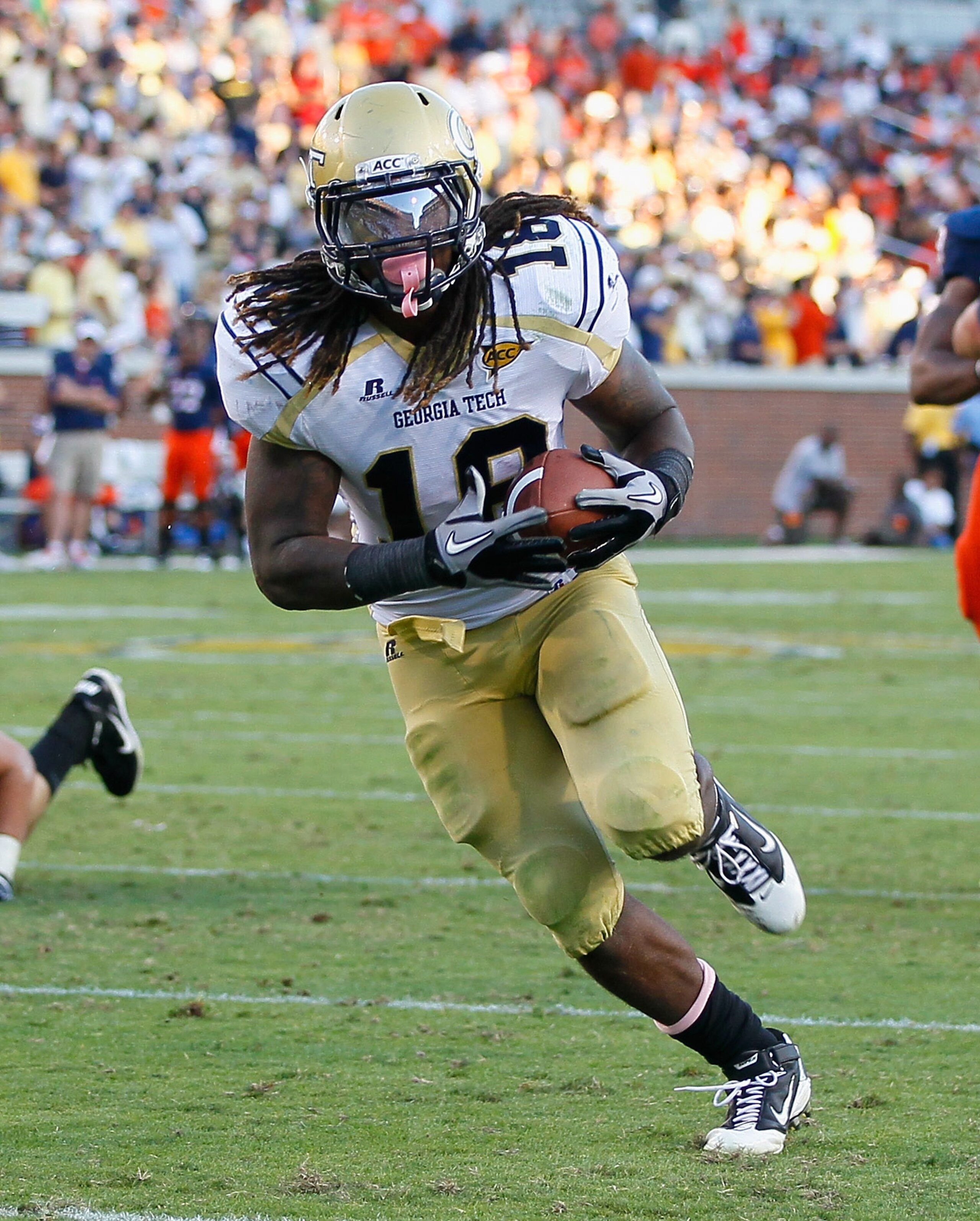 ATLANTA - OCTOBER 09:  Anthony Allen #18 of the Georgia Tech Yellow Jackets against the Virginia Cavaliers at Bobby Dodd Stadium on October 9, 2010 in Atlanta, Georgia.  (Photo by Kevin C. Cox/Getty Images)