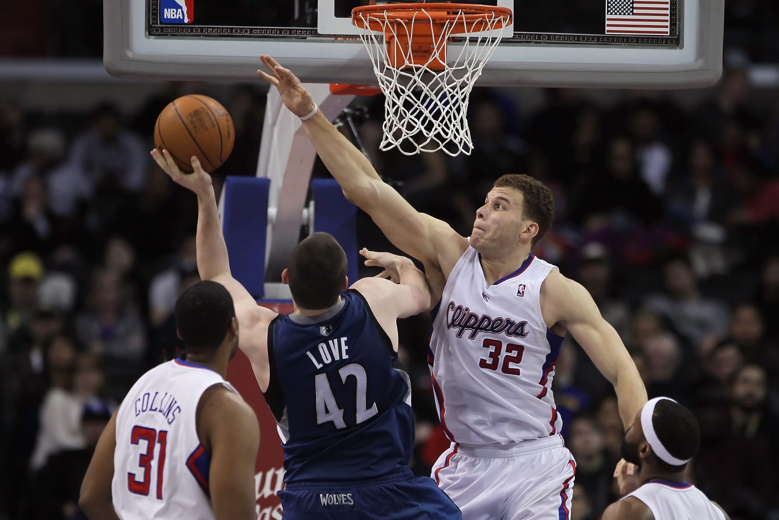 LOS ANGELES, CA - DECEMBER 20: Blake Griffin #32 of the Los Angeles Clippers defends against Kevin Love #42 of the Minnesota Timberwolves during the second half at Staples Center on December 20, 2010 in Los Angeles, California. The Clippers defeated the LOS ANGELES, CA - DECEMBER 20: Blake Griffin #32 of the Los Angeles Clippers defends against Kevin Love #42 of the Minnesota Timberwolves during the second half at Staples Center on December 20, 2010 in Los Angeles, California. The Clippers defeated the
