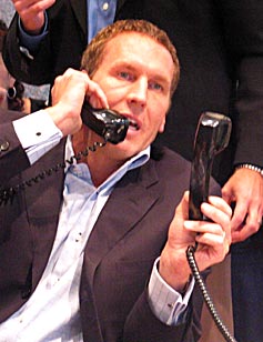 http://3.bp.blogspot.com/_GsJR74B9Xkw/RnQ5CPL89gI/AAAAAAAAAdI/EGiMmfysvv4/s400/Bryan+Colangelo.jpg