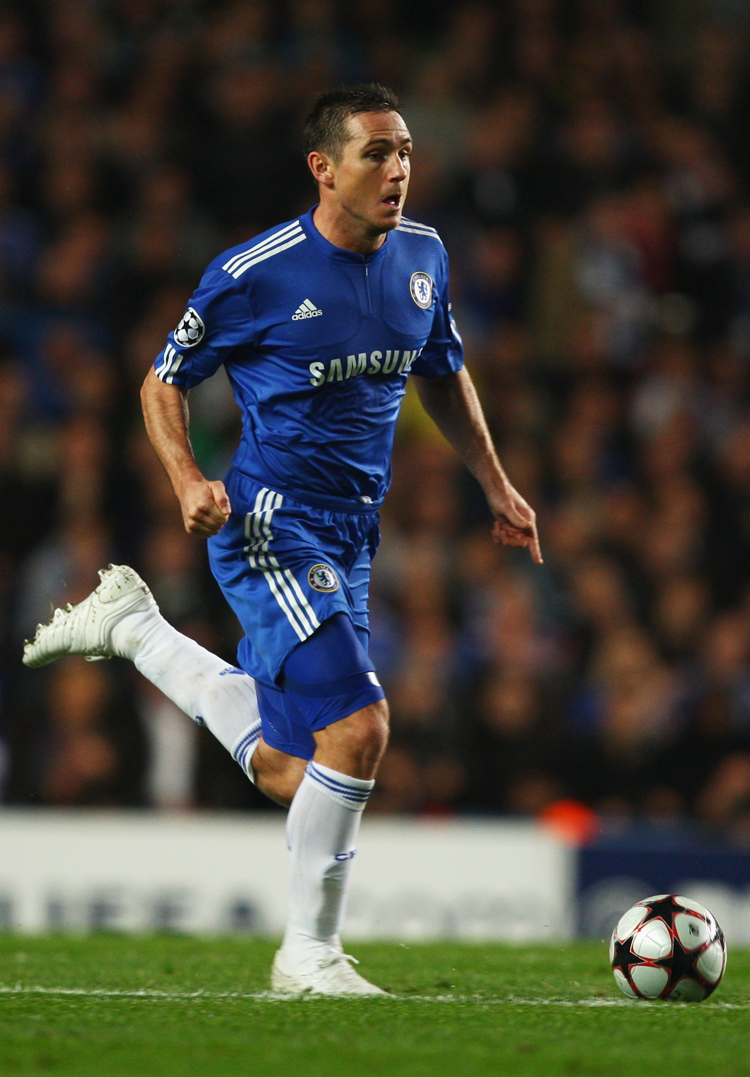 LONDON - OCTOBER 21: Frank Lampard of Chelsea in action during the UEFA Champions League Group D match between Chelsea and Atletico Madrid at Stamford Bridge on October 21, 2009 in London, England. (Photo by Richard Heathcote/Getty Images) LONDON - OCTOBER 21: Frank Lampard of Chelsea in action during the UEFA Champions League Group D match between Chelsea and Atletico Madrid at Stamford Bridge on October 21, 2009 in London, England. (Photo by Richard Heathcote/Getty Images)