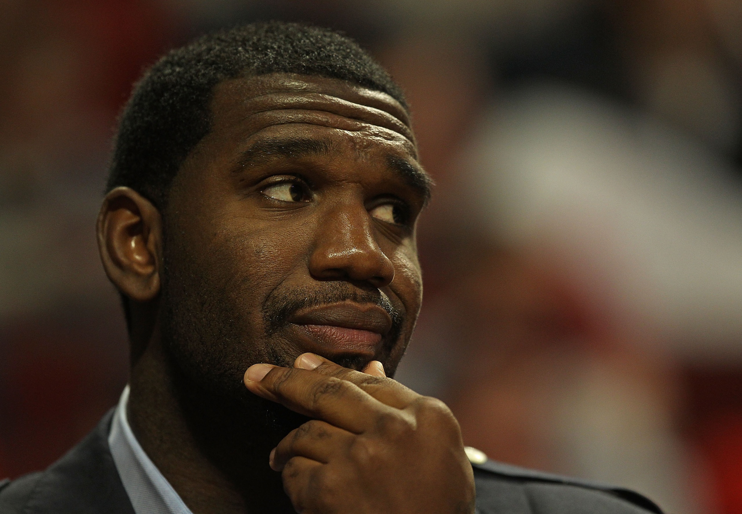 CHICAGO - NOVEMBER 01: Greg Oden #52 of the Portland Trail Blazers watches from the bench as his teammates take on the Chicago Bulls at the United Center on November 1, 2010 in Chicago, Illinois. The Bulls defeated the Trail Blazers 110-98. NOTE TO USER: CHICAGO - NOVEMBER 01: Greg Oden #52 of the Portland Trail Blazers watches from the bench as his teammates take on the Chicago Bulls at the United Center on November 1, 2010 in Chicago, Illinois. The Bulls defeated the Trail Blazers 110-98. NOTE TO USER: